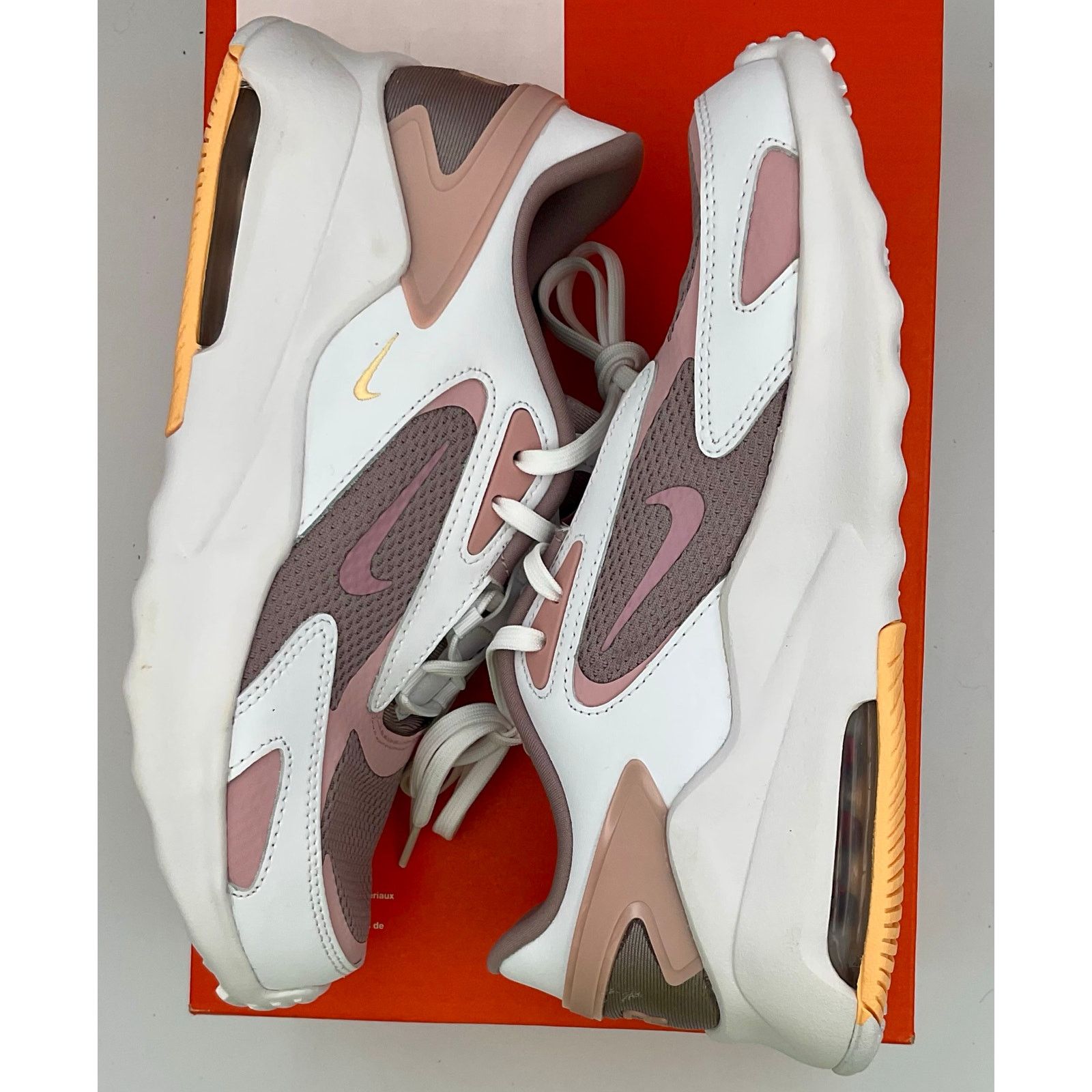 Nike Air Max Bolt GS 'Light Violet Ore' Sz 6y Size US 6 / EU 39 - 1 Thumbnail