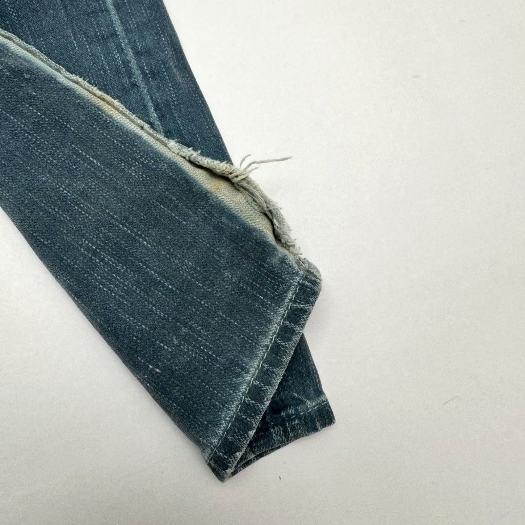 True Religion TRUE RELIGION Geno Jeans Straight Distressed USA 30x31 Mens Blue Size US 30 / EU 46 - 2 Thumbnail
