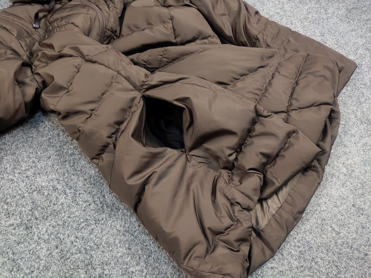 Moncler Vintage Moncler Down Puffer quality Brown Women's Jacket Size L / US 10 / IT 46 - 23 Thumbnail