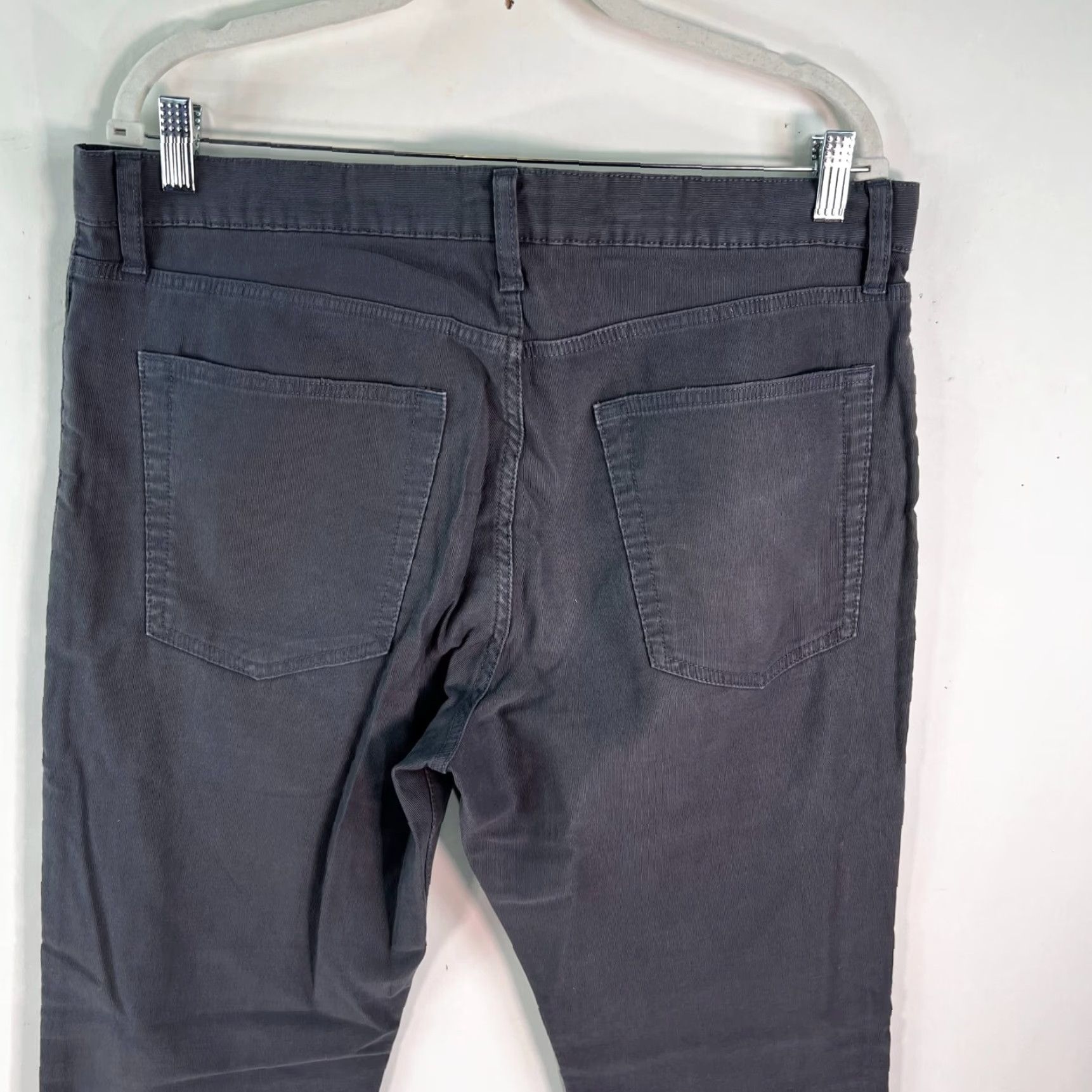 Gap VINTAGE Gap Corduroy Jeans Boot Fit Men 35x30 Gray 100% Cotton Mens Size US 35 - 6 Thumbnail
