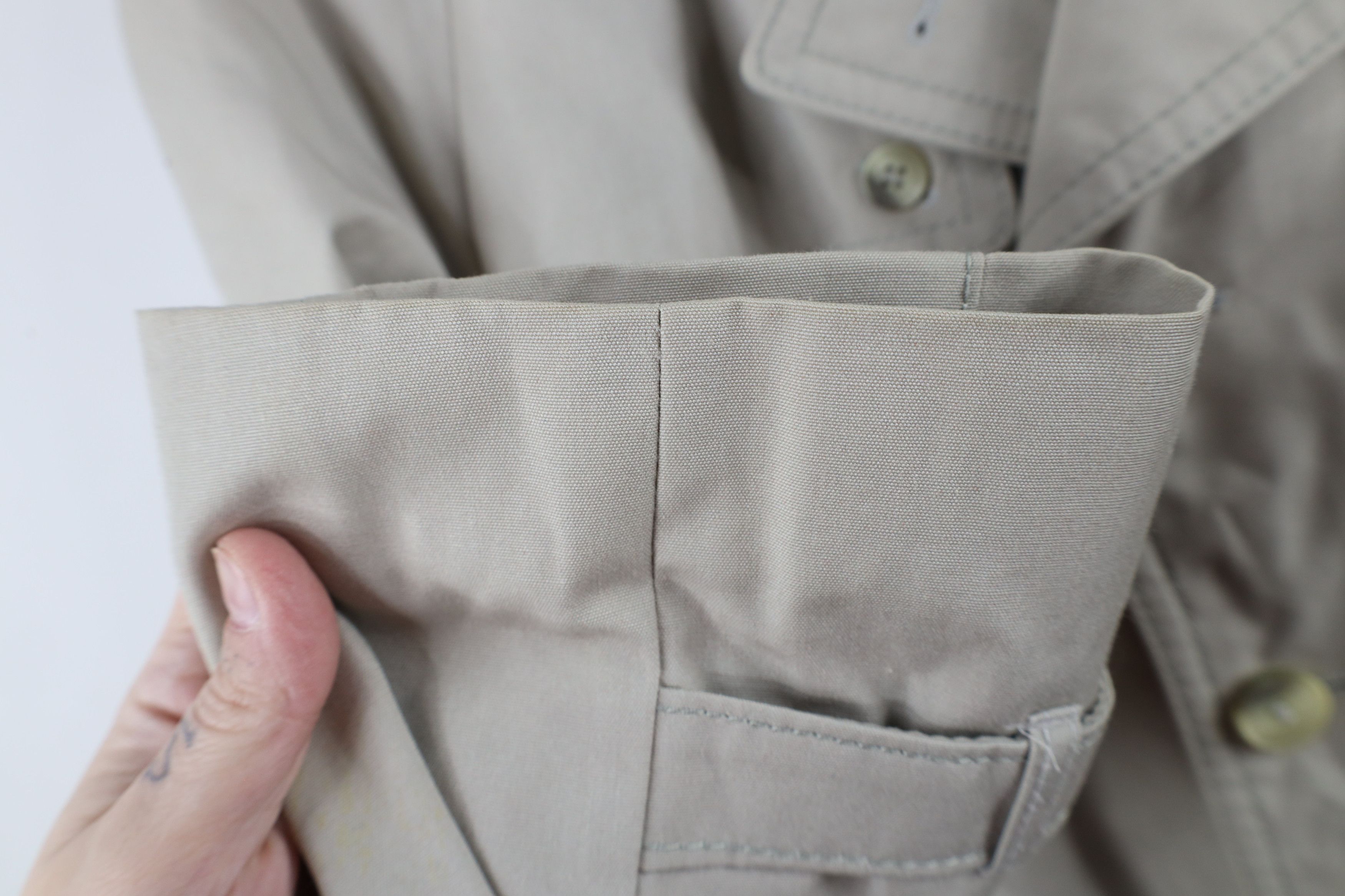 Vintage Vintage 70s Streetwear Lined Heavy Belted Trench Coat Beige Size US XXL / EU 58 / 5 - 9 Thumbnail