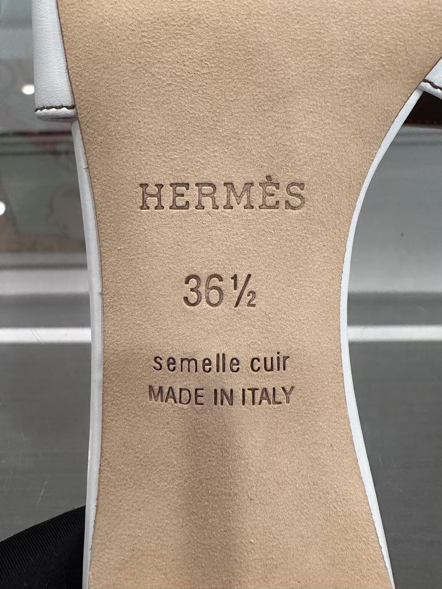 Hermes Hermes Oasis White H Logo Women's 5cm Heel Slipper 36.5 Size US 6 / IT 36 - 8 Thumbnail
