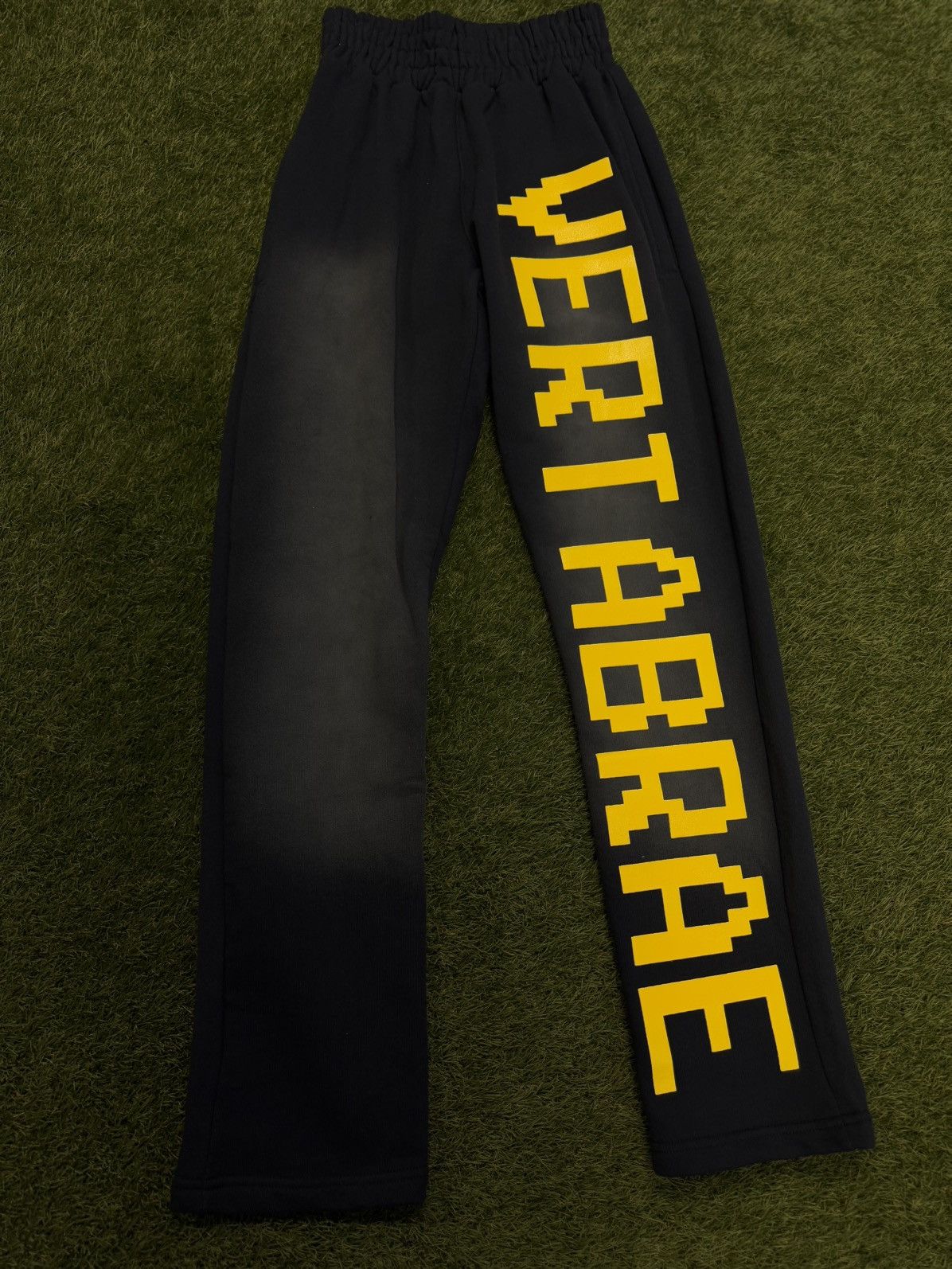 Vertabrae Vertabrae C-2 Sweatpants Blue Yellow Size M (NEW) Size US 30 / EU 46 - 2 Thumbnail