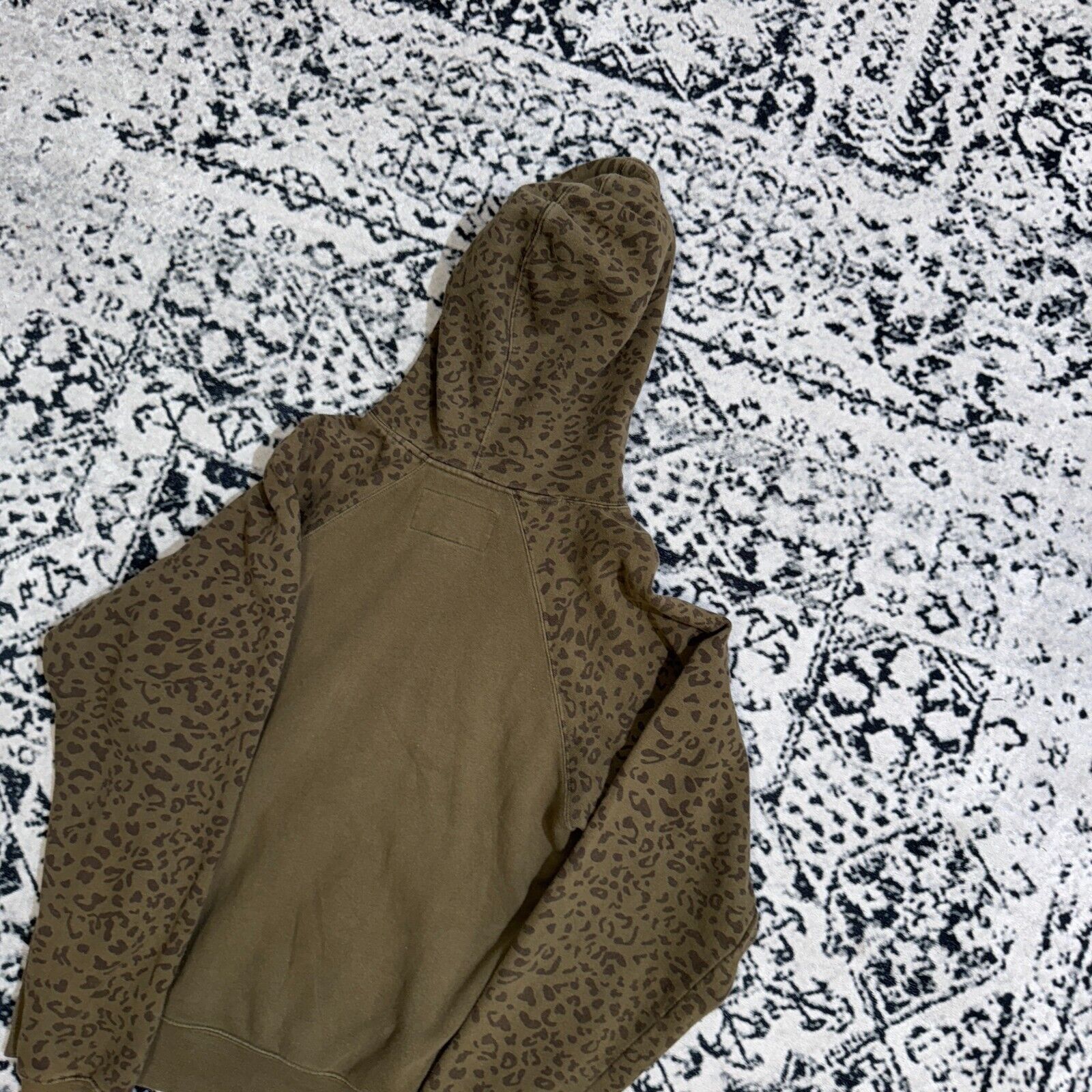 Vintage Vintage Obey Khaki Green Cotton Hoodie XS with Panther Print Size US XS / EU 42 / 0 - 9 Thumbnail