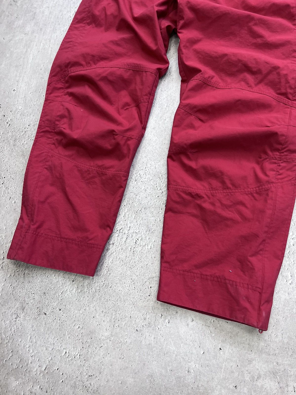 Nike × Vintage Vintage Nike Track Cargo Pants Nylon Drill Y2K Style Swoosh Size US 34 / EU 50 - 2 Thumbnail