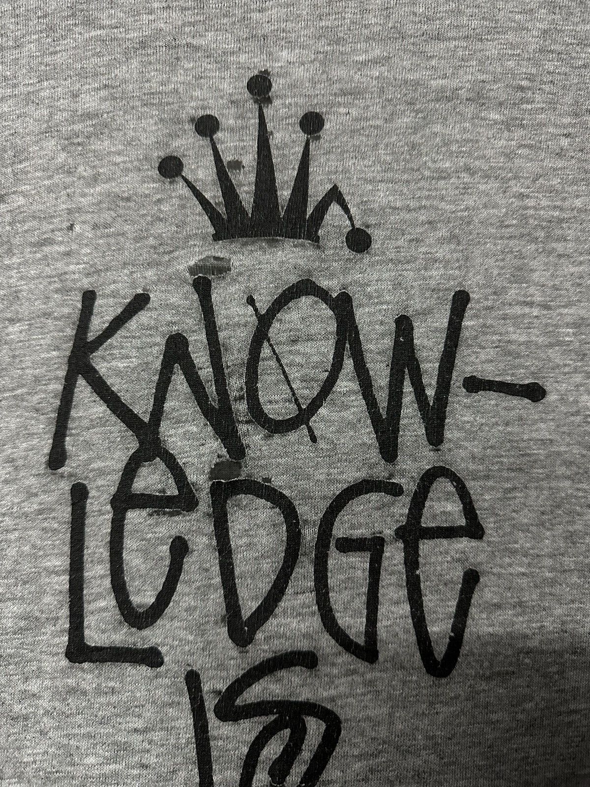 Stussy × Vintage Vintage Stussy Knowledge Is King Distressed Tee Size US XL / EU 56 / 4 - 10 Thumbnail
