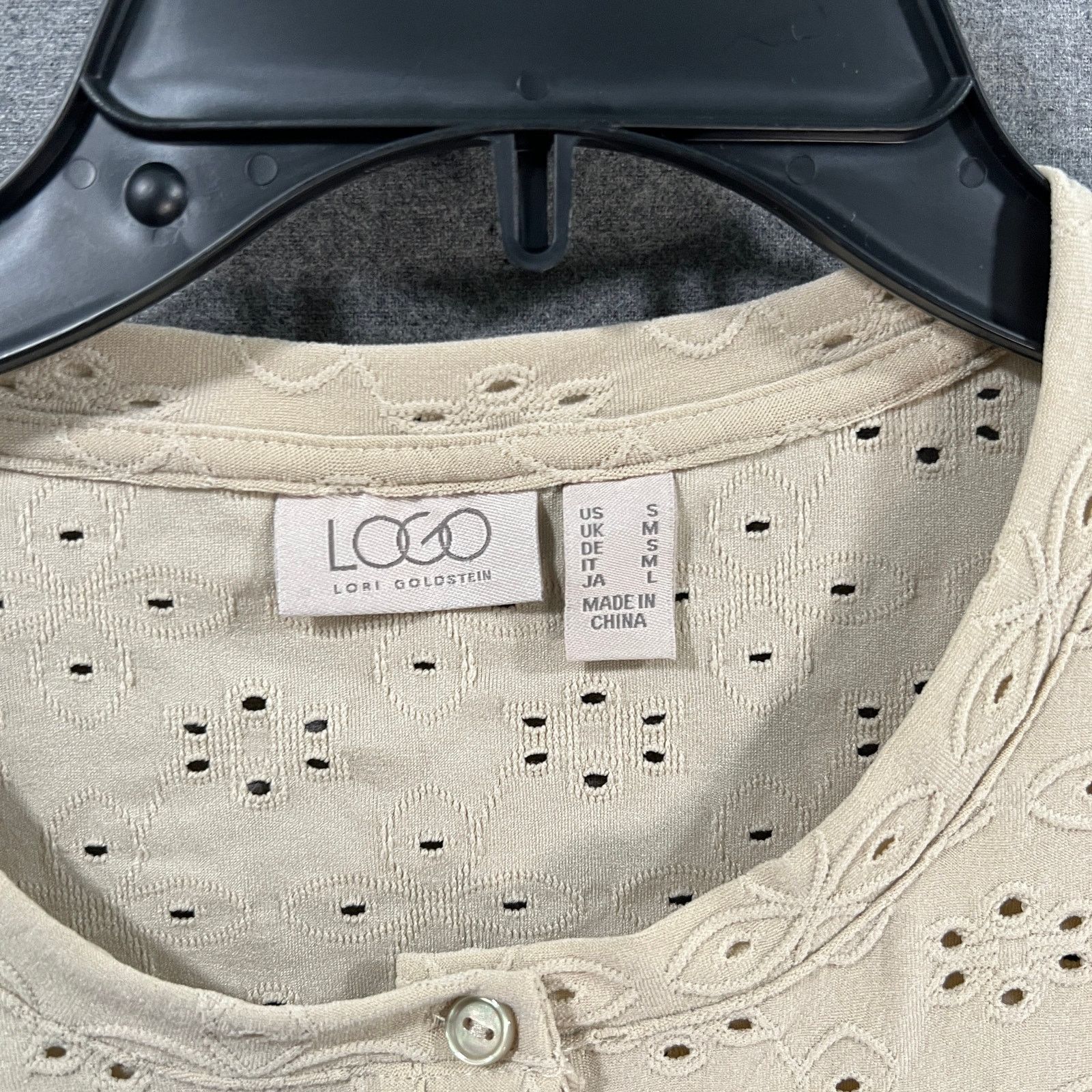 Other LOGO by Lori Goldstein Stretch Eyelet Button Front Cardigan Size S / US 4 / IT 40 - 3 Thumbnail