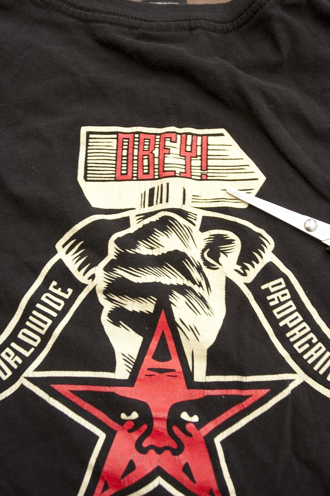 Obey Obey T Shirt Size M Logo Size US M / EU 48-50 / 2 - 2 Thumbnail
