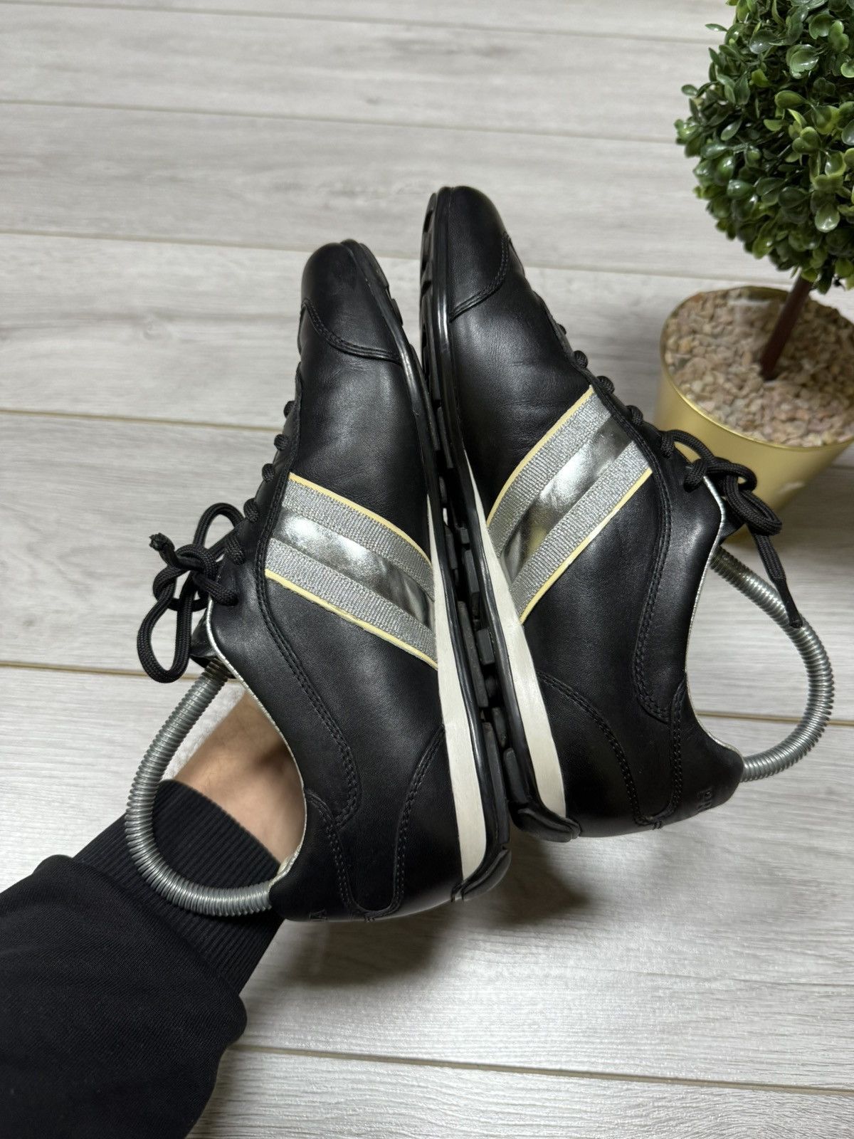 Prada Prada silver vintage leather sneakers logo Size US 7 / IT 37 - 4 Thumbnail