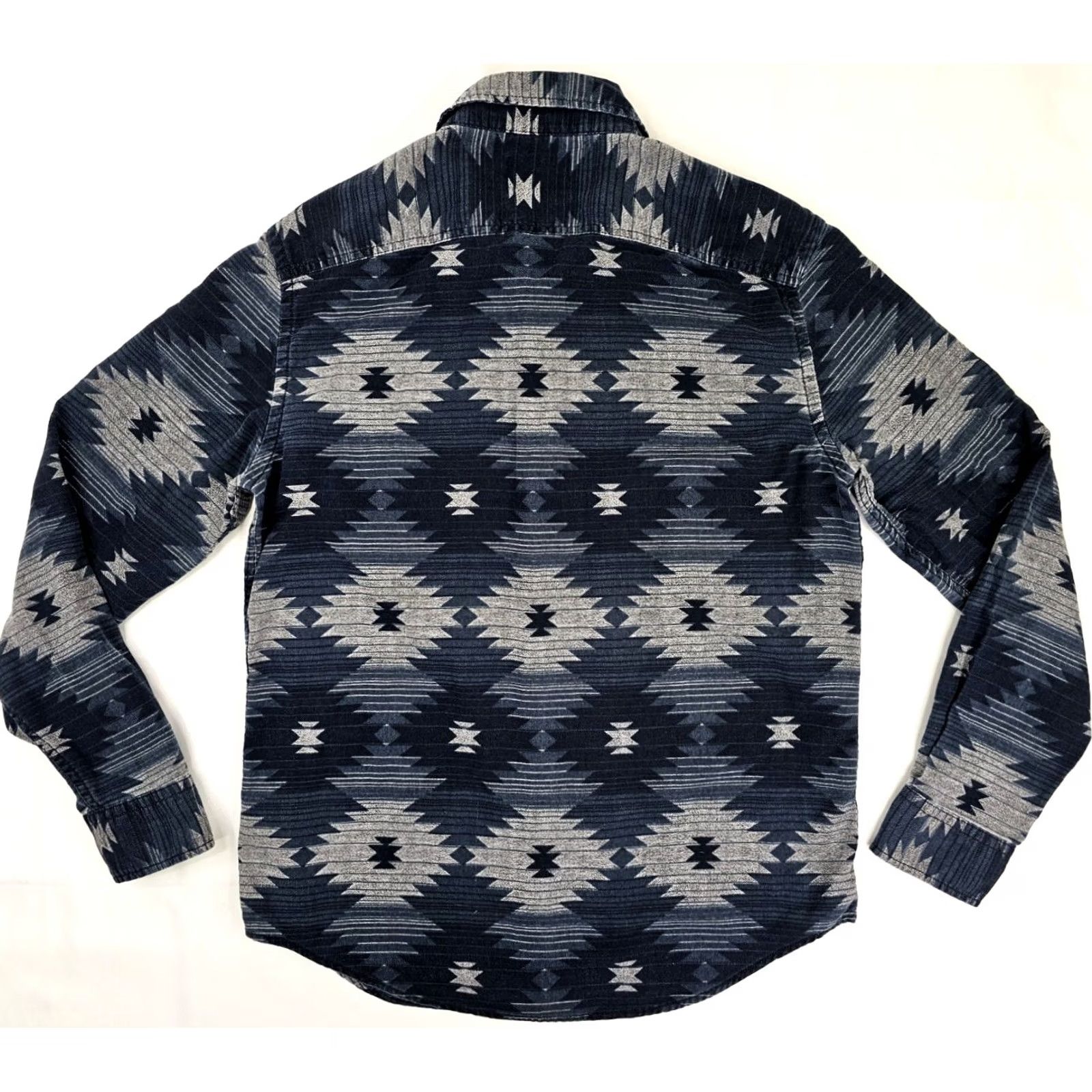 American Eagle Outfitters VINTAGE American Eagle Aztec Southwestern Print Button Shirt Men M Blue EUC Size US M / EU 48-50 / 2 - 6 Thumbnail
