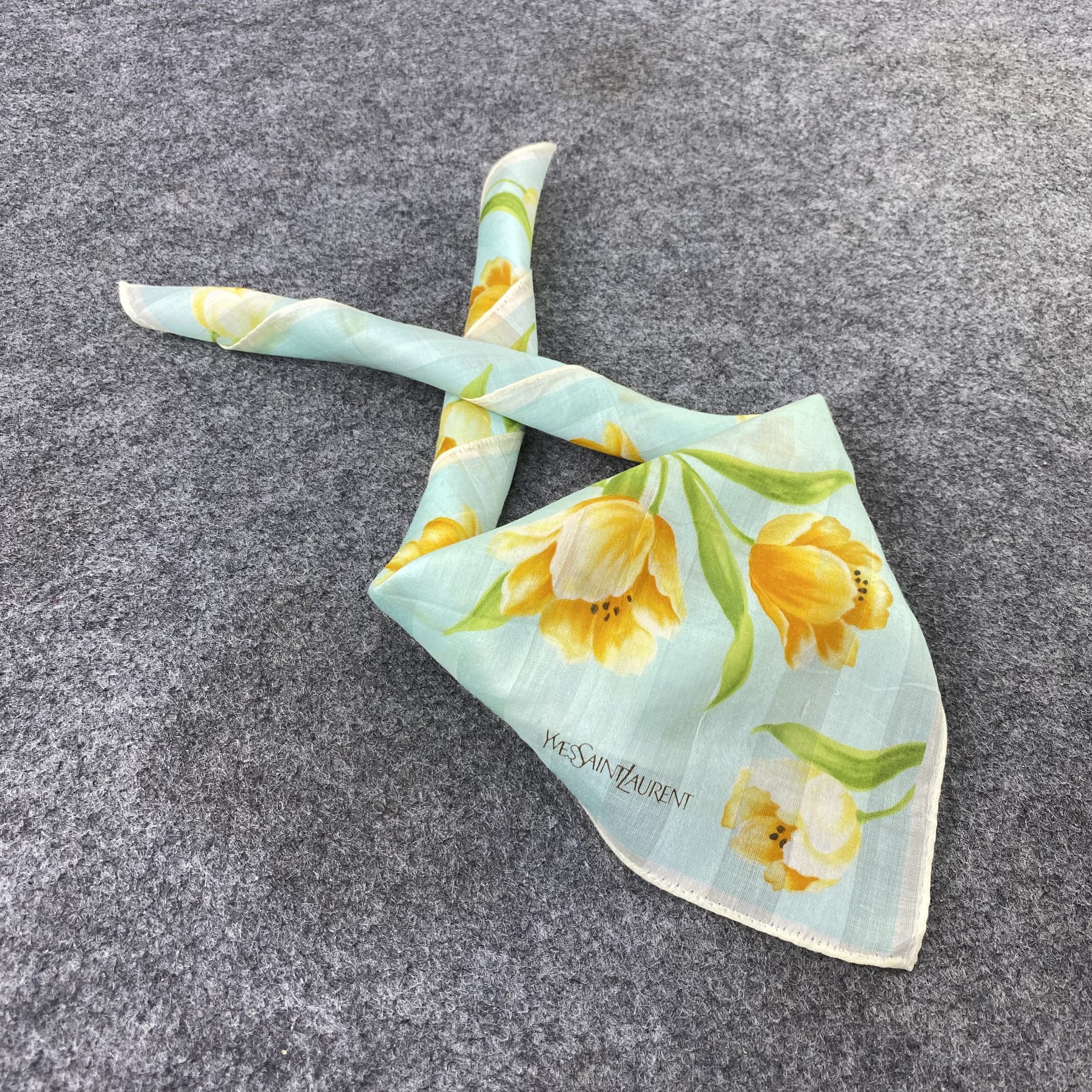 Designer Yves Saint Laurent Handkerchief / Bandana /Neckerchief-B1183 Size ONE SIZE - 1 Thumbnail