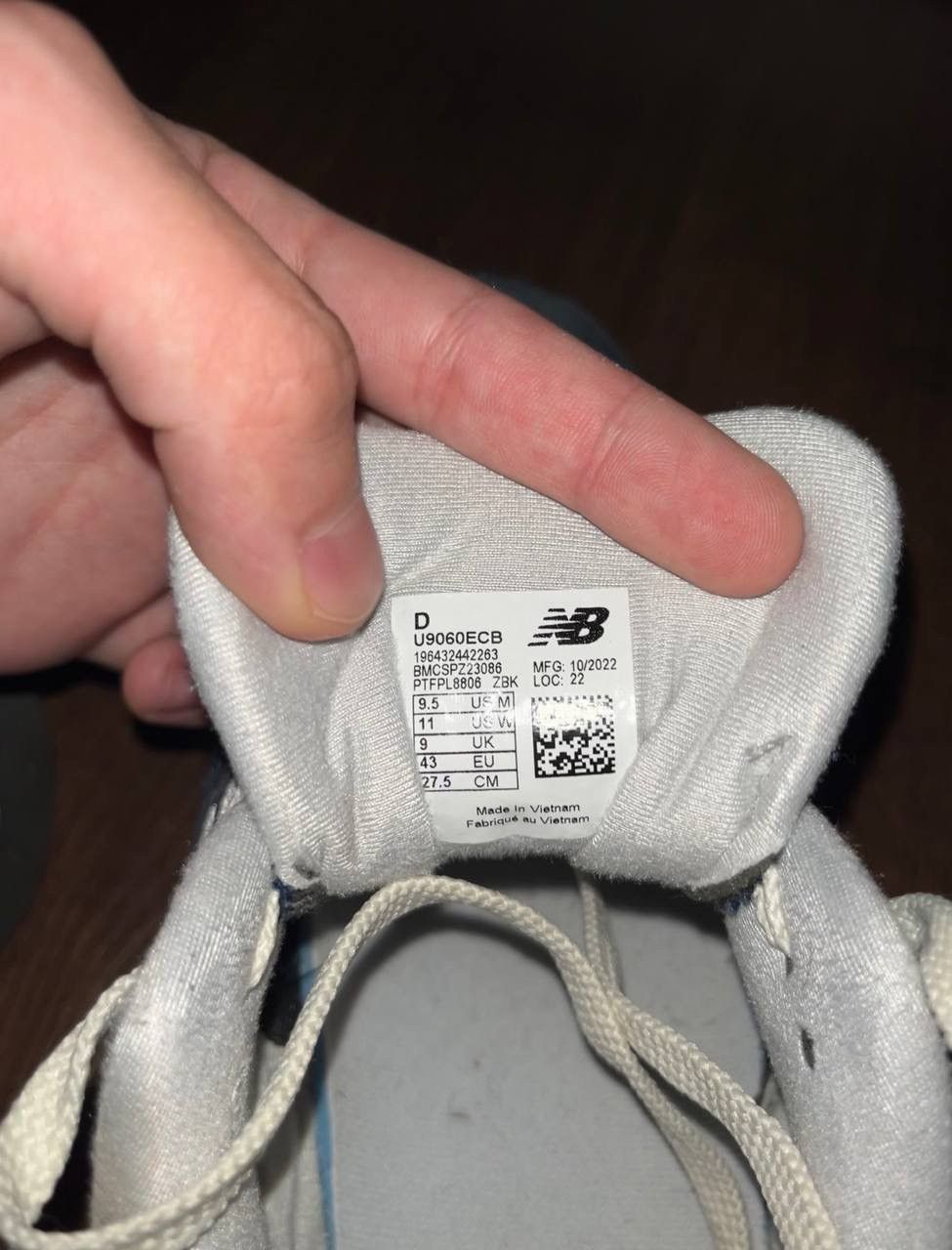 New Balance New Balance 9060 Size US 9.5 / EU 42-43 - 3 Thumbnail
