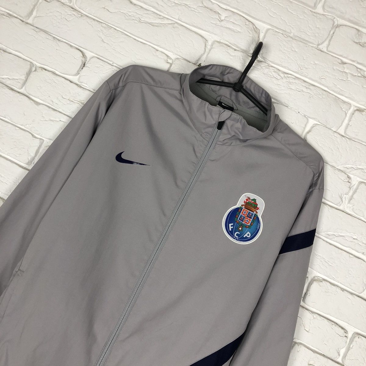 Nike Nike FC Porto vintage soccer track jacket Size US L / EU 52-54 / 3 - 2 Thumbnail