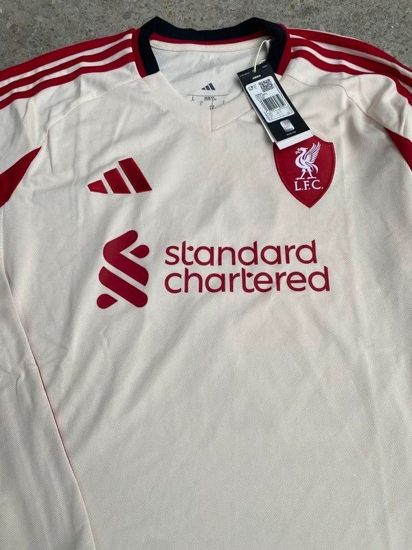 Adidas Liverpool Wirtz 25/26 away, long sleeve shirt, size L Size US L / EU 52-54 / 3 - 3 Thumbnail