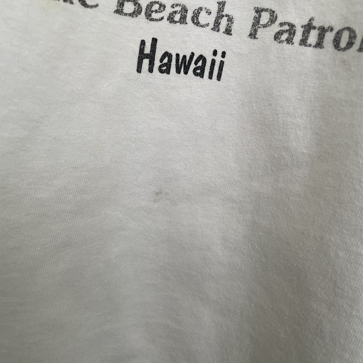 Vintage 1990s Bob Harrison Artwork The Beach Patrol Cropped Tee Size US M / EU 48-50 / 2 - 3 Thumbnail