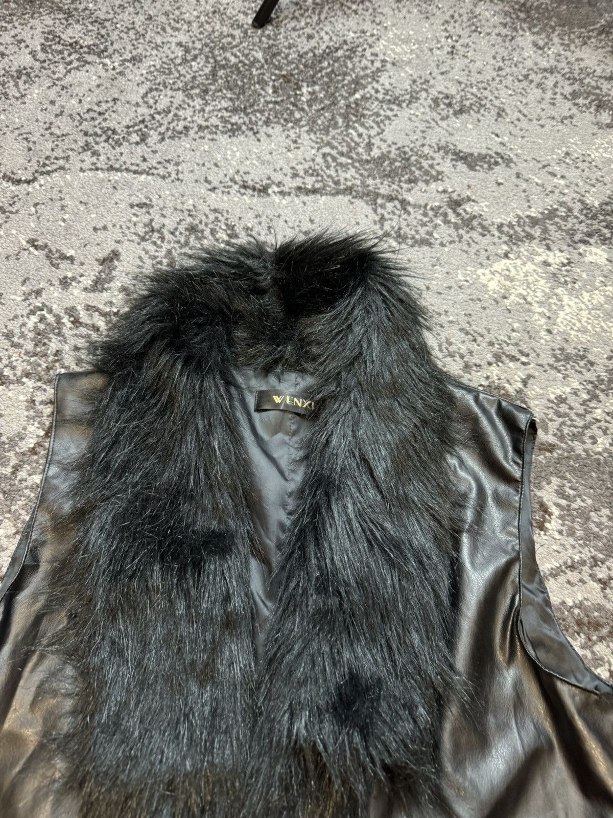 If Six Was Nine × Vintage Y2K Leather Style Long Fur Collar Owens Style Vests Size US M / EU 48-50 / 2 - 5 Thumbnail