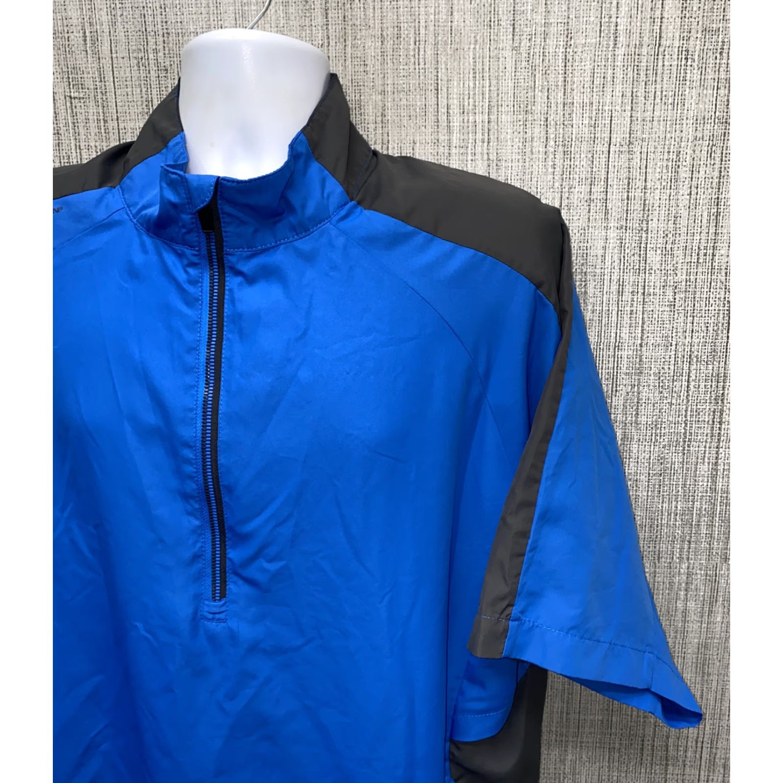 Vintage Sun Mountain Mens Blue/Gray Polyester 1/2 Zip Pullover Golf Jacket Size L Size US L / EU 52-54 / 3 - 2 Thumbnail