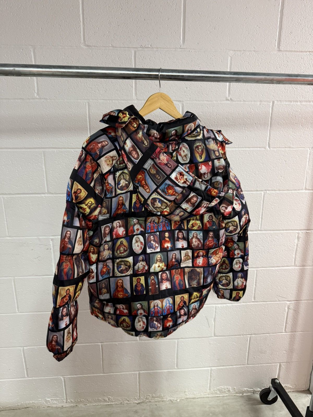 Section 8 Section 8 jesus & mary puffer coat Size US M / EU 48-50 / 2 - 2 Thumbnail