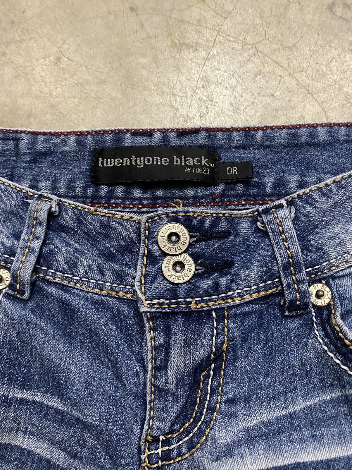 Hysteric Glamour × If Six Was Nine × Japanese Brand Flare Jeans Twentyone Blue Wash Stretch Jeans Size 27" / US 4 / IT 40 - 6 Thumbnail