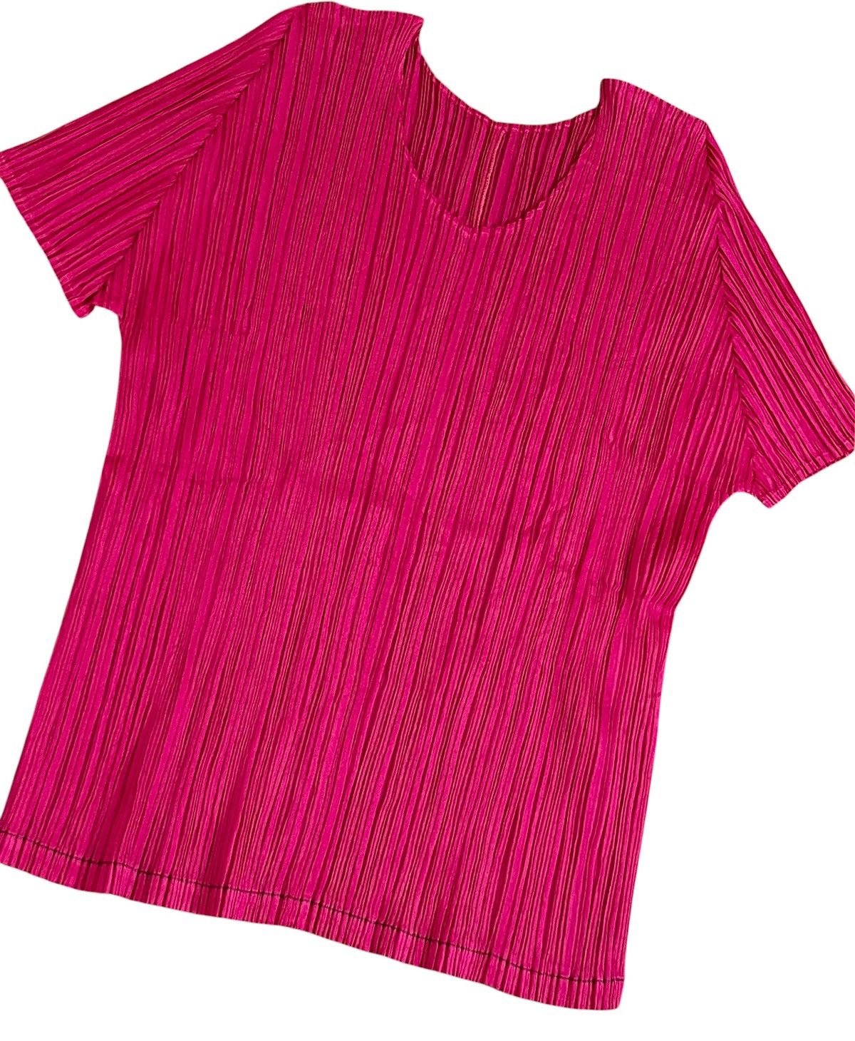 Pleats Please Issey Miyake Vintage issey miyake pleats please hot pink tee Size US S / EU 44-46 / 1 - 2 Thumbnail