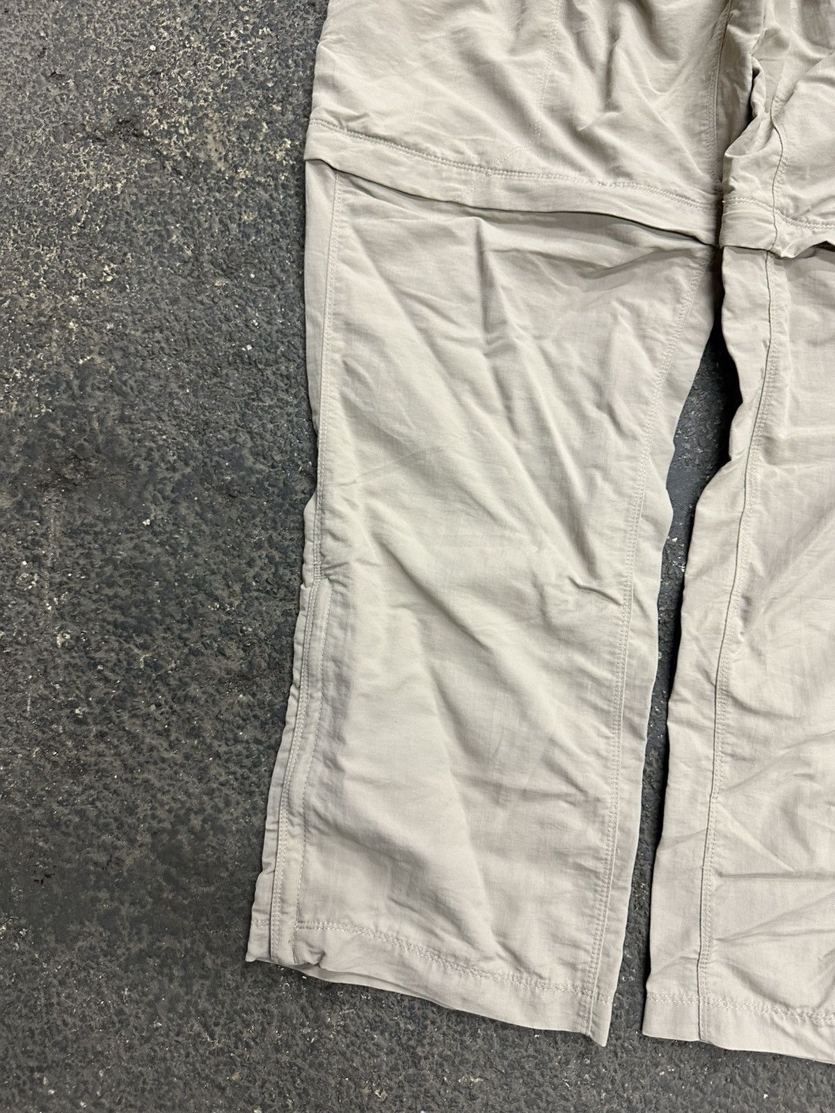 The North Face Y2k north face convertible nylon pants Size US 36 / EU 52 - 2 Thumbnail