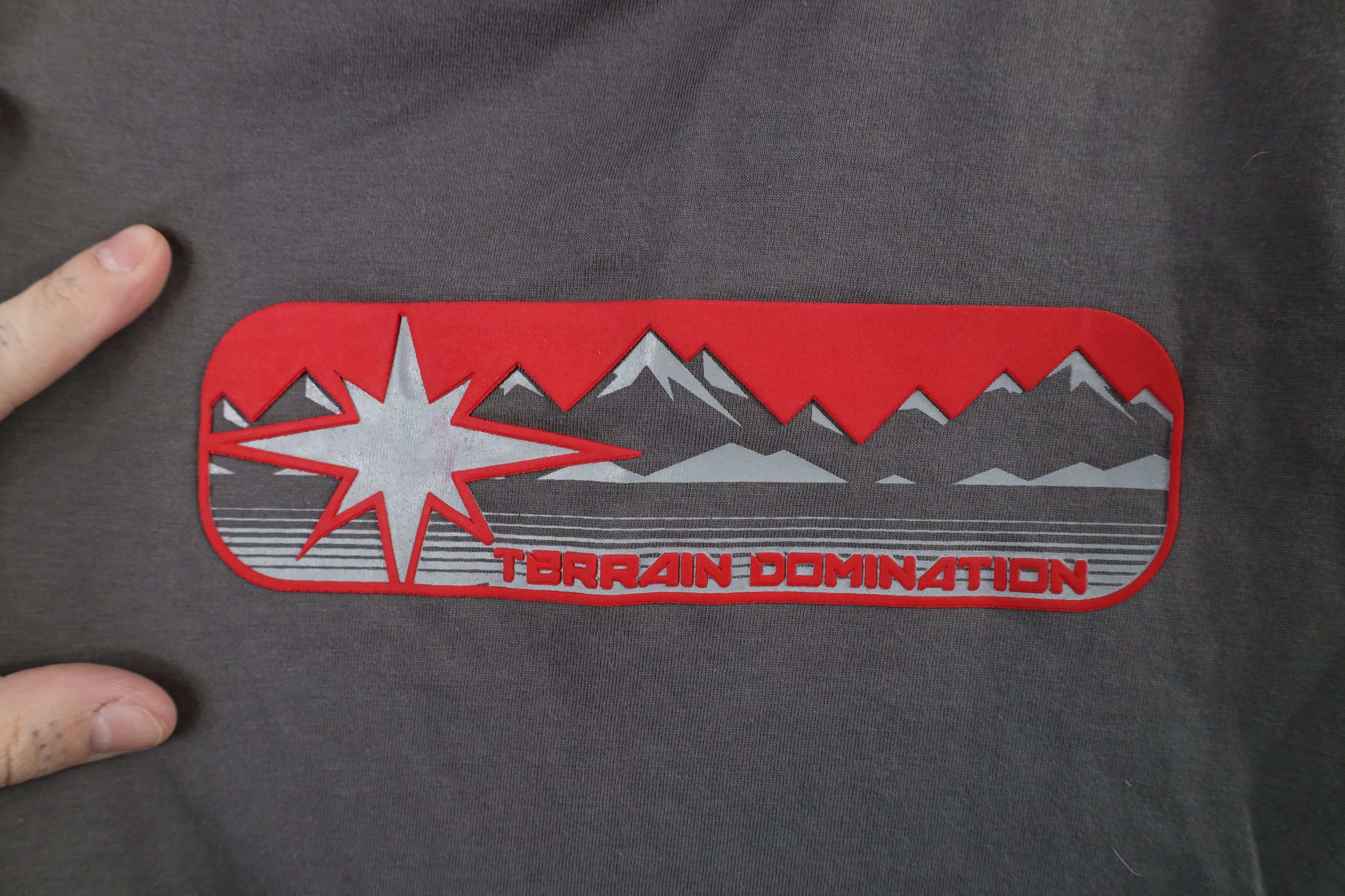Vintage Vintage Y2K Polaris Snowmobile Long Sleeve T-Shirt Gray Size US M / EU 48-50 / 2 - 6 Thumbnail