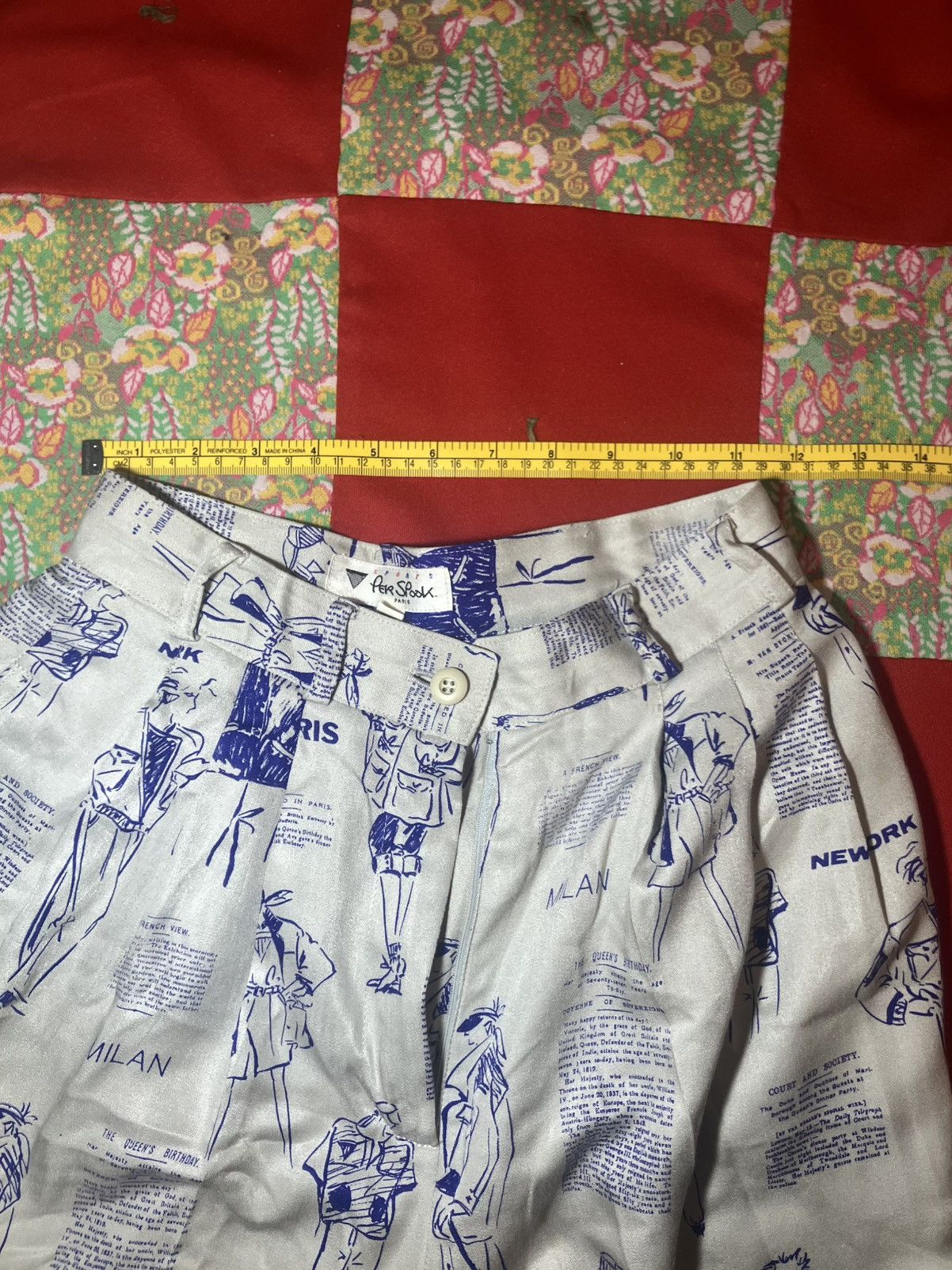 Japanese Brand Per Spook Paris Golden Thimble Archival Museum Quality Size 27" / US 4 / IT 40 - 6 Thumbnail