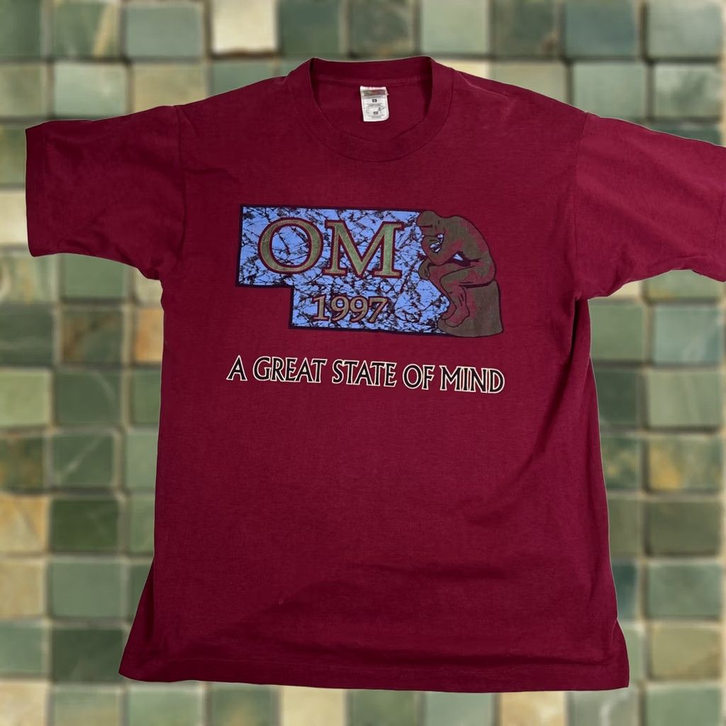 Fruit Of The Loom Fruit of the Loom T Shirt Men’s L Burgundy Nebraska OM Great State Of Mind Mens Red 90s? Size US L / EU 52-54 / 3 - 1 Thumbnail