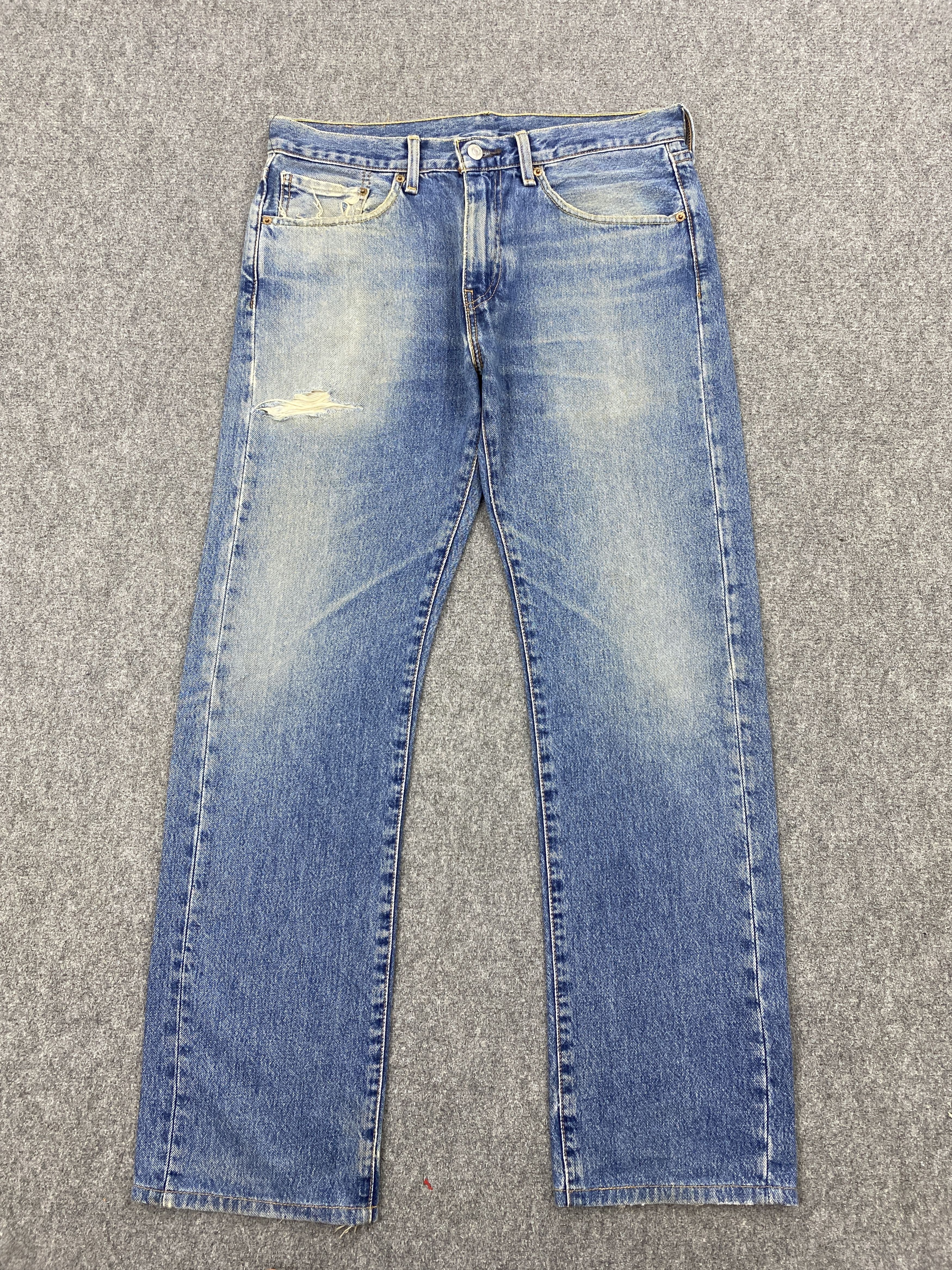 Levi's × Vintage Distressed Faded Blue Vintage 90s Levi's 505 Jeans Size US 32 / EU 48 - 1 Thumbnail