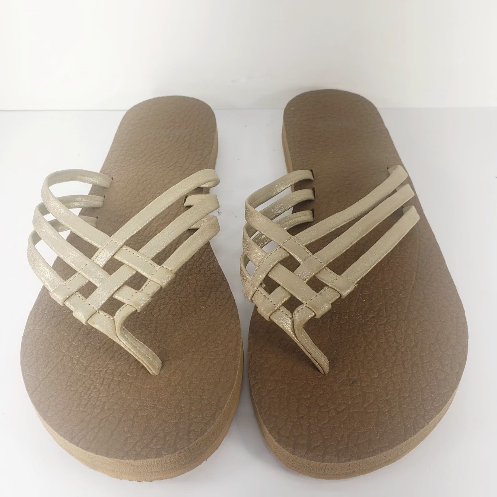 Sanuk Sanuk Womens 10 Yoga Salty Metallic Flip Flops Sandals Champagne Gold 1091372 Size US 10 / IT 40 - 2 Thumbnail
