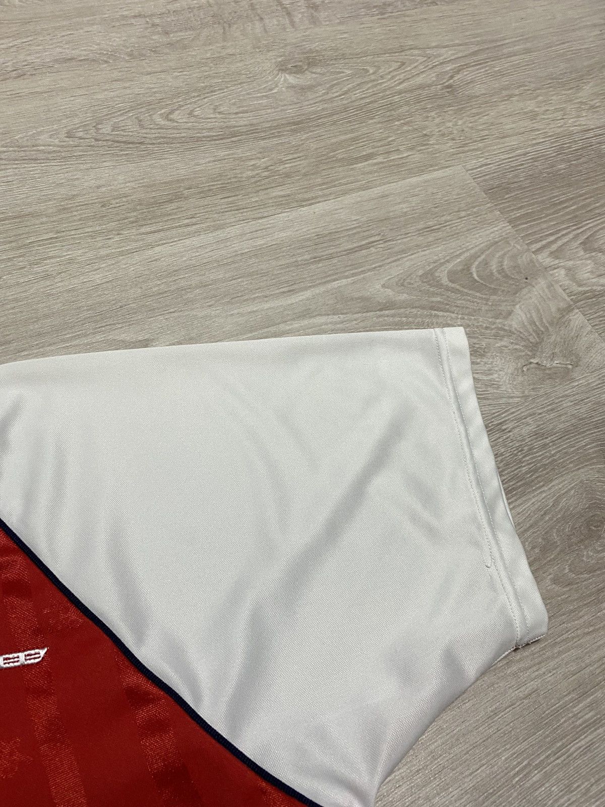 Vintage Vintage Score Drew official replica FC Arsenal JVS 90’s Size US S / EU 44-46 / 1 - 6 Thumbnail