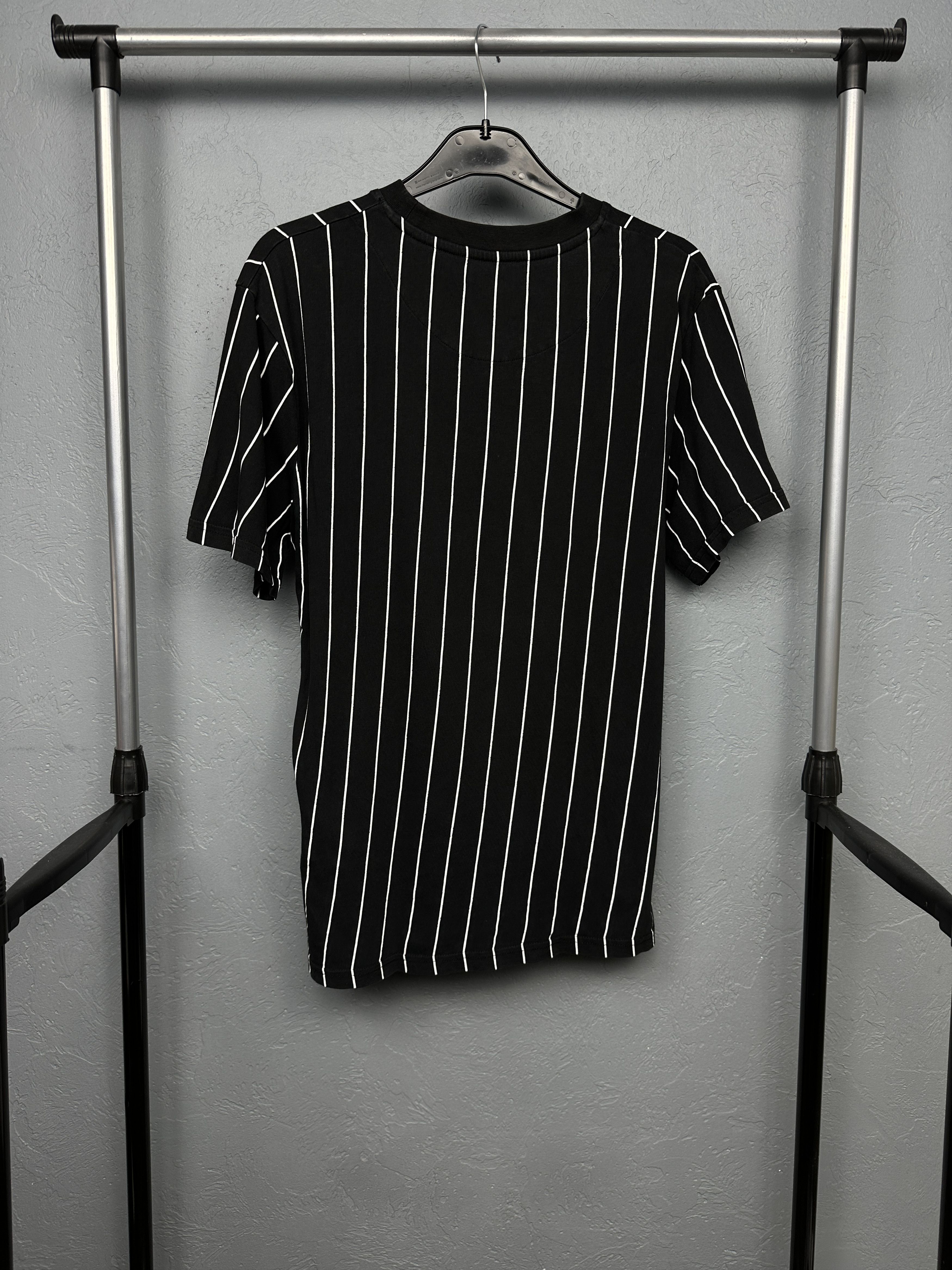 Karl Kani Karl Kani Mens Crew Neck Center Logo T-Shirt Size US S / EU 44-46 / 1 - 10 Thumbnail