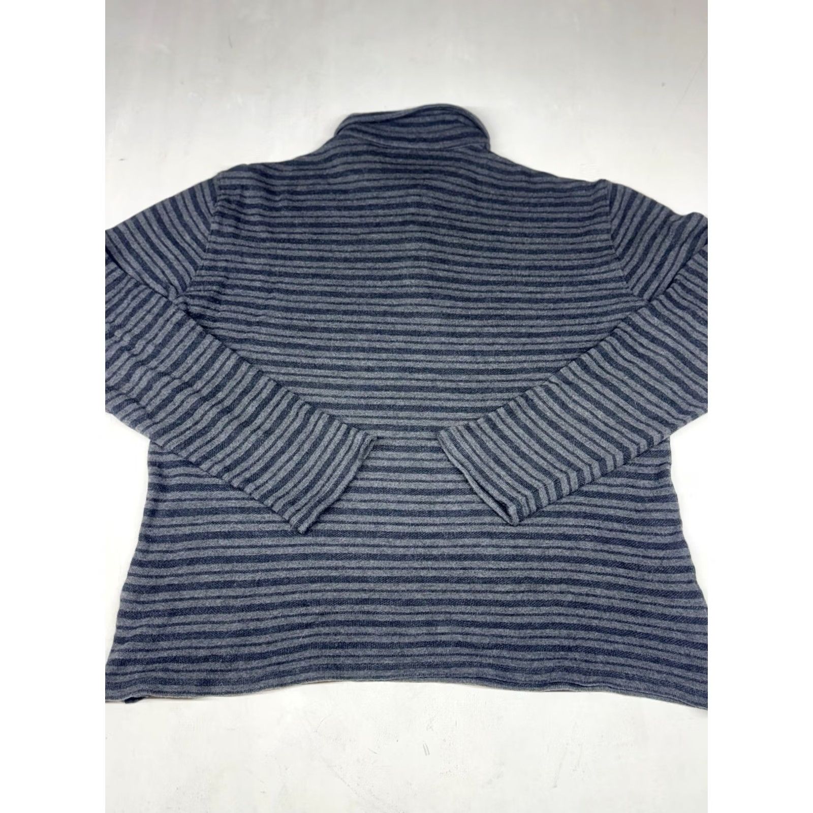 Vince Vince Long Sleeve Polo Shirt Men L Black Grey Striped Jersey Flannel Soft Casual, Travel All Seasons Lightweight Cotton Shirt Mens Size US L / EU 52-54 / 3 - 6 Thumbnail