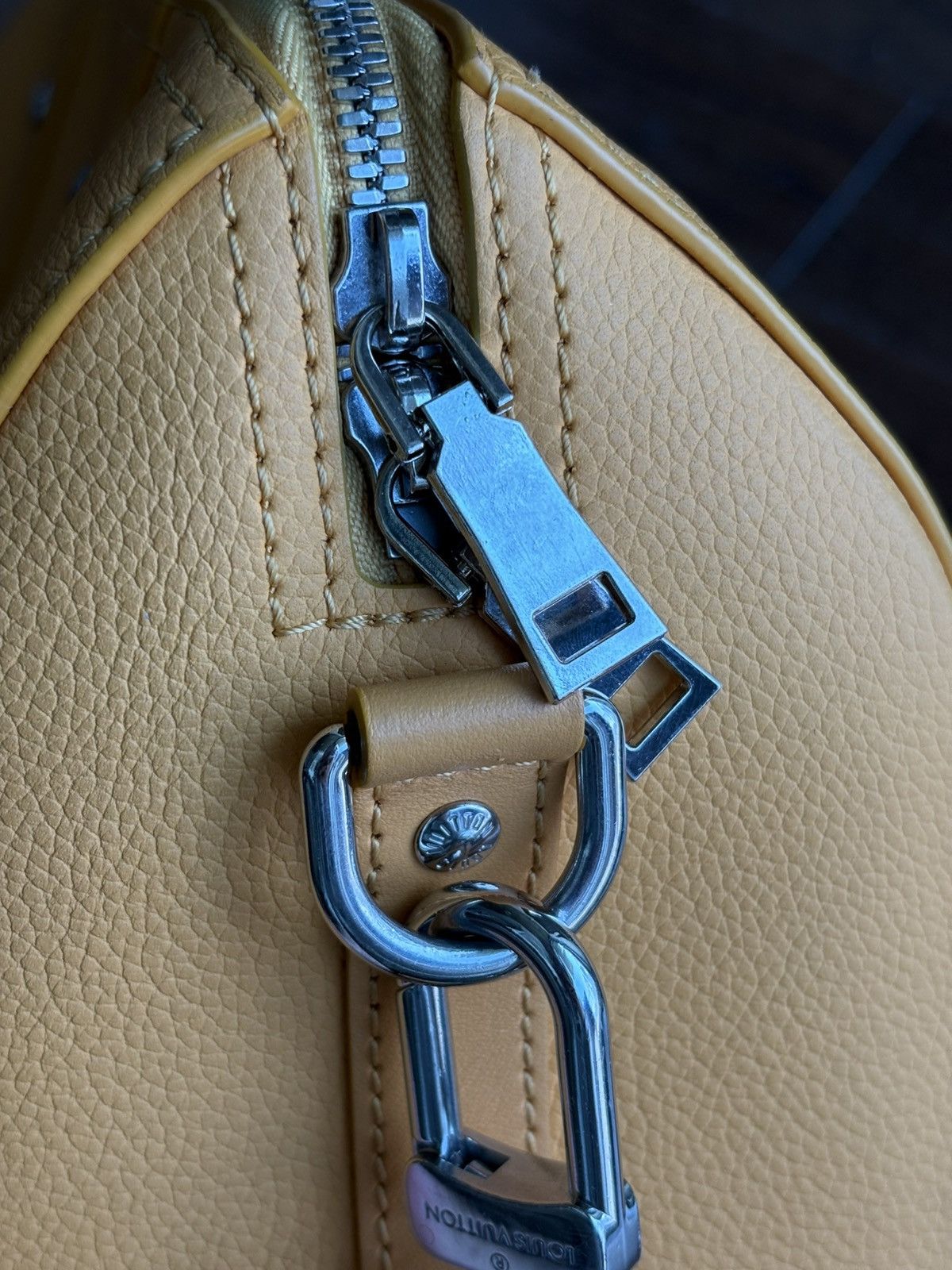 Louis Vuitton Louis Vuitton 25 Yellow City Keepall Aerogram Side Bag Size ONE SIZE - 9 Thumbnail