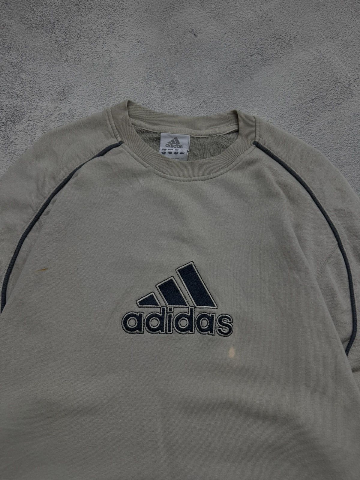 Adidas Vintage Y2K Adidas Big Logo Beige Oversized Sweatshirt 90’s Size US S / EU 44-46 / 1 - 3 Thumbnail
