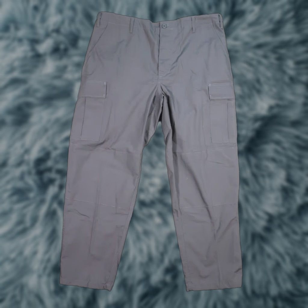 Vintage VINTAGE: No (omit) Tru Spec Cargo Pants Mens XL Gray Tactical RipStop Adjustable Waist & Inseam Size US 36 / EU 52 - 1 Thumbnail