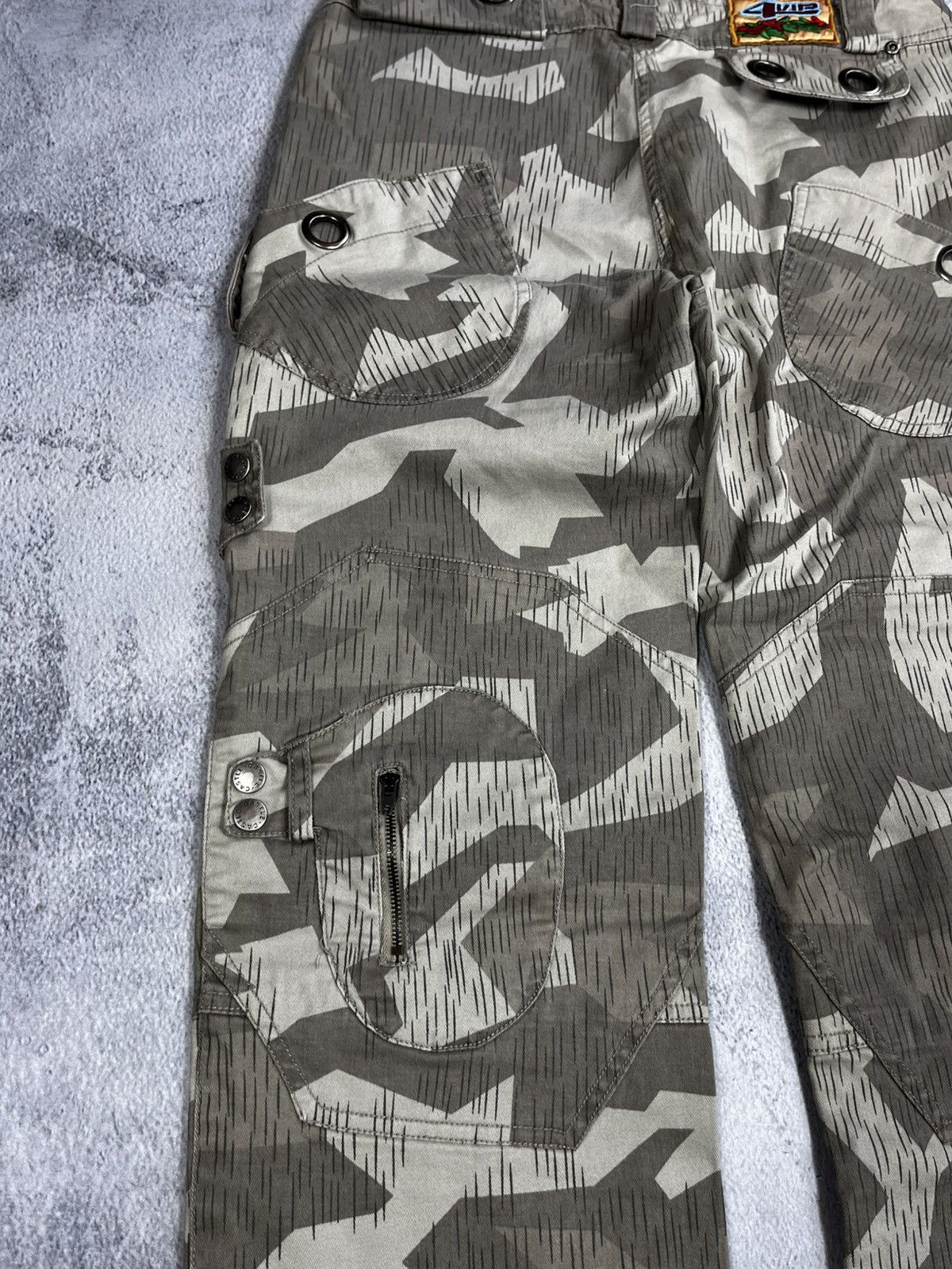 Other Vintage Y2K camo bondage multi pockets low rise pans 31 Size 31" - 8 Thumbnail