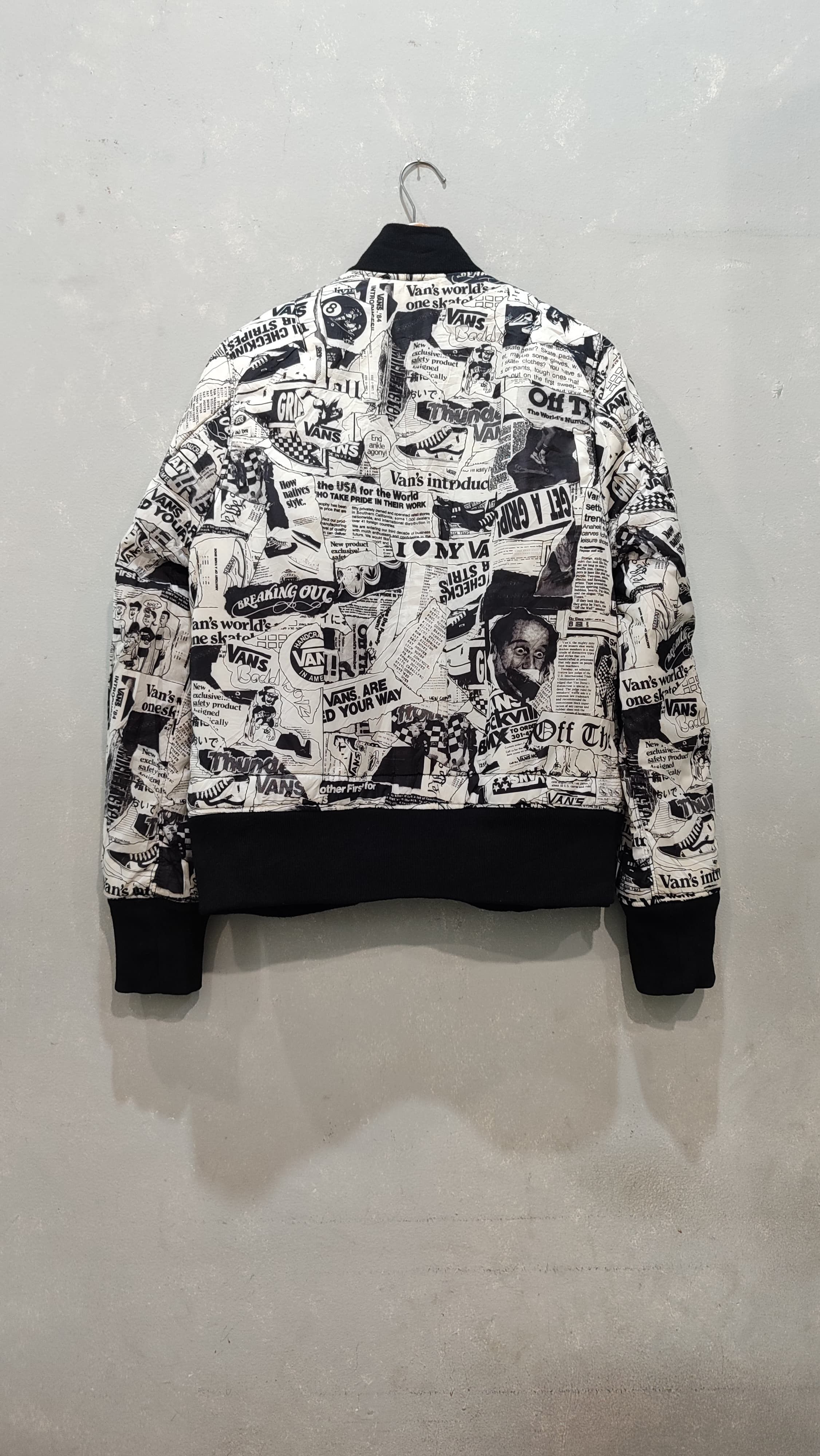 Vans Vans bomber reversible Size US S / EU 44-46 / 1 - 6 Thumbnail