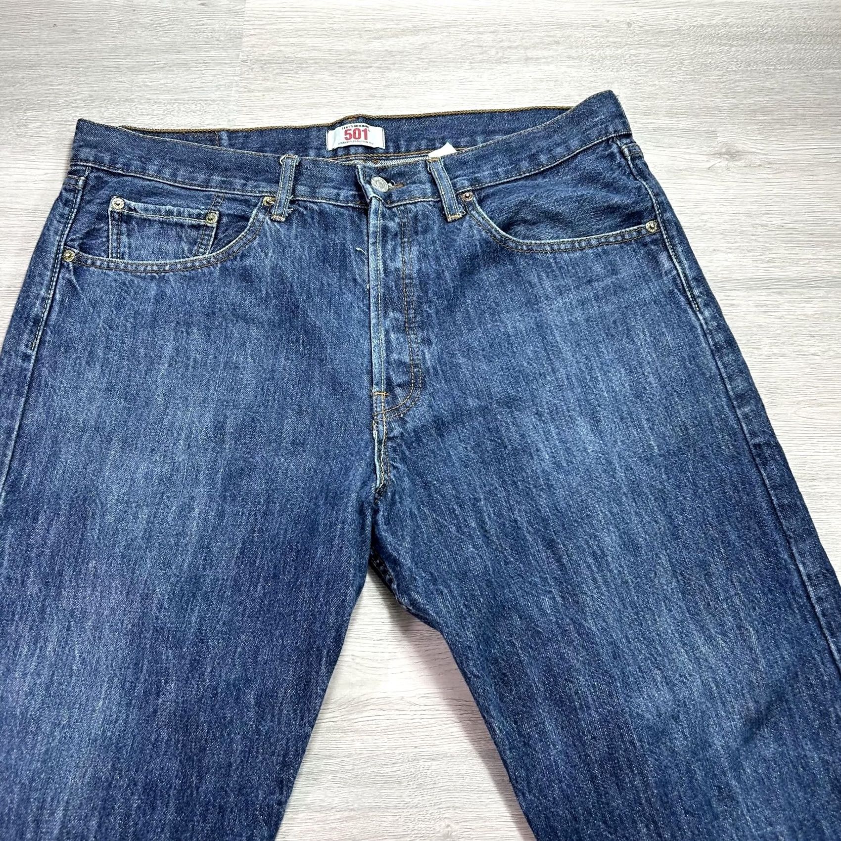 Levi's Levi's 501 Jeans Mens 38x31 Blue Button Fly Straight Leg Denim Red Tab Womens? Size US 38 / EU 54 - 3 Thumbnail