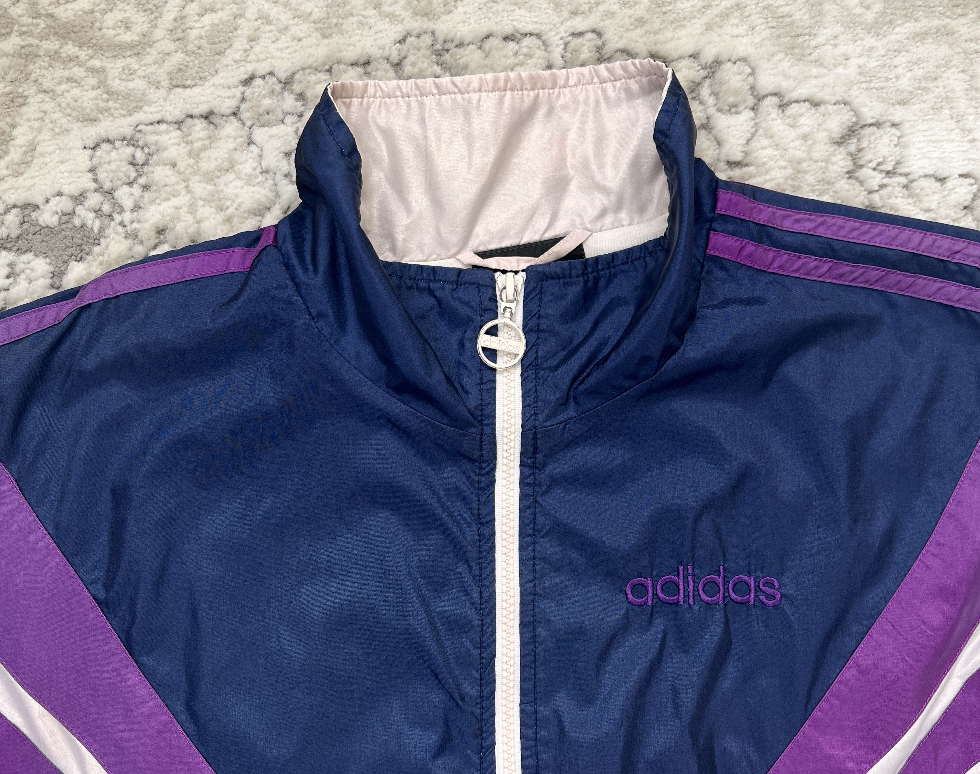 Adidas Vintage Adidas Chevron Panel Windbreaker Jacket - Size L Size US L / EU 52-54 / 3 - 2 Thumbnail