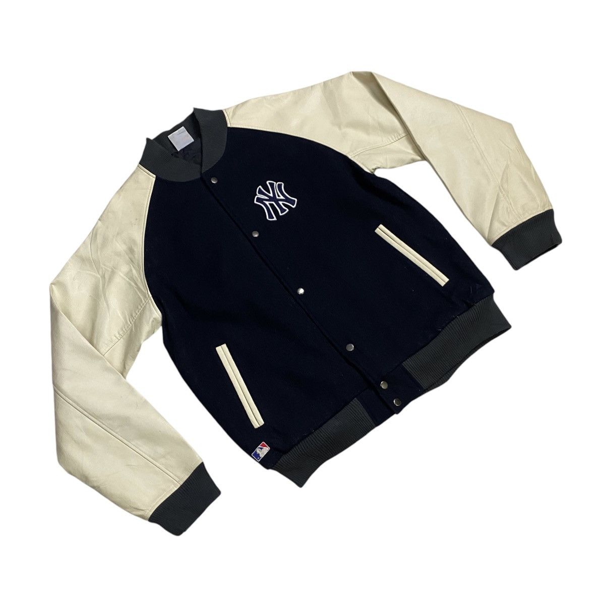 MLB × New York Yankees Yangkees Majesty raglan varsity jacket Size US L / EU 52-54 / 3 - 6 Thumbnail