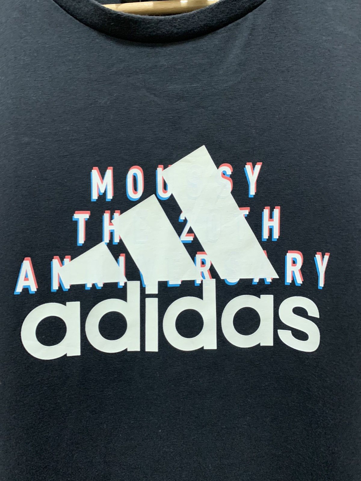 Adidas 🔥🔥🔥Adidas Moussy Tee Size US M / EU 48-50 / 2 - 4 Thumbnail