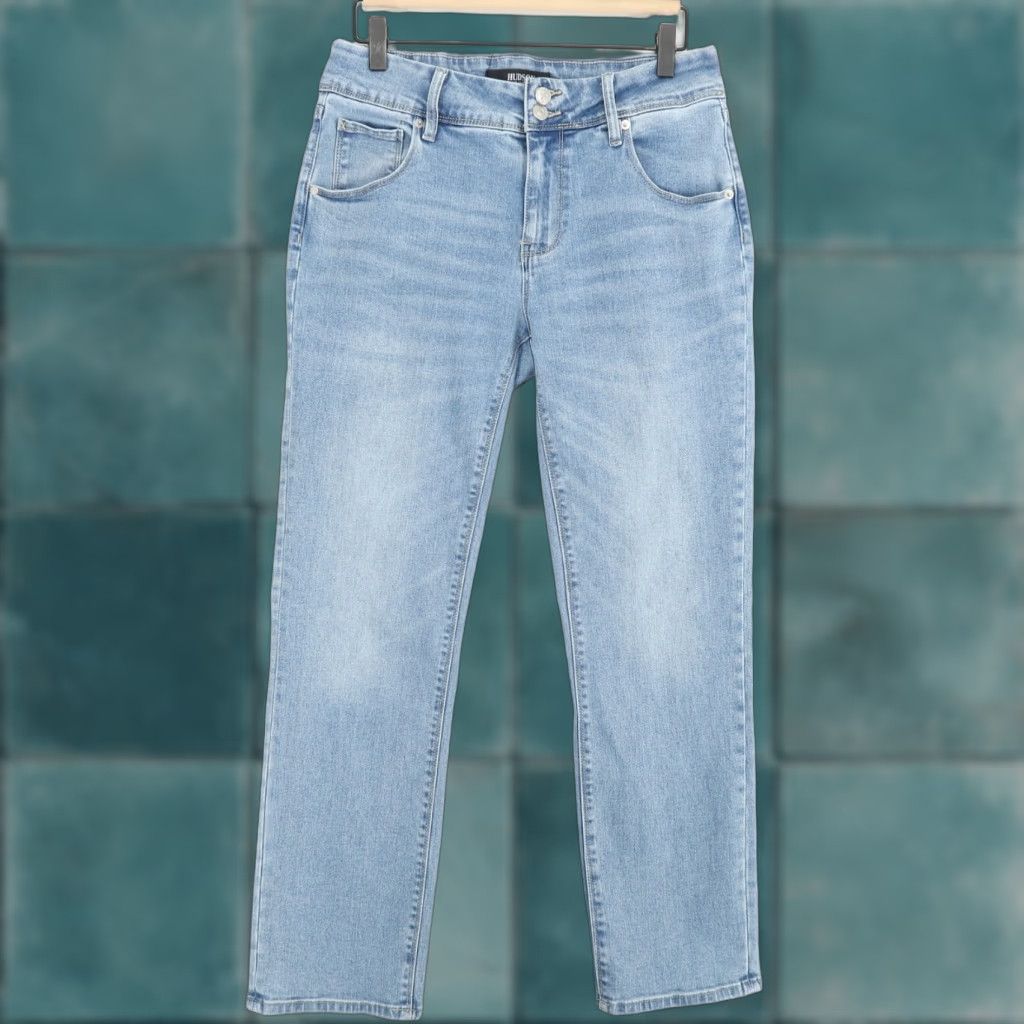 Hudson Jeans Womens 6 Light Blue Stretch Straight Denim 28"inseam Mid Rise Button Zip Pockets Brand Hudson Victory 90's Style Womens