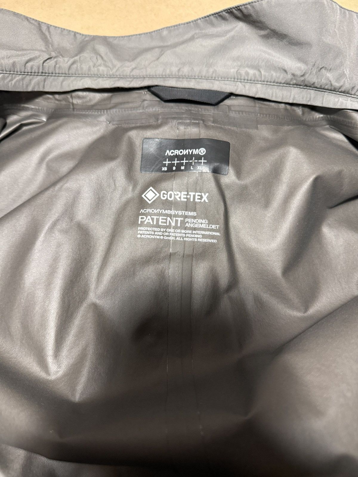 Acronym J1W-GTPL 2L Gore-Tex Paclite Plus Interops Jacket Size US L / EU 52-54 / 3 - 6 Thumbnail