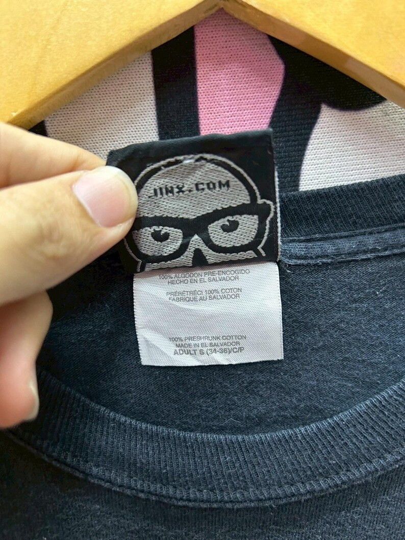 Vintage Vintage 2000s Yarrrn Jinx tshirt size S Size US S / EU 44-46 / 1 - 5 Thumbnail