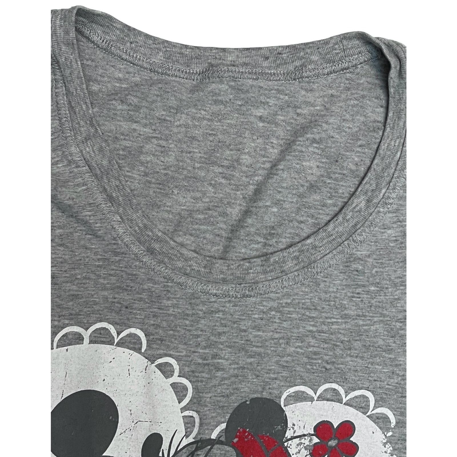 Disney Disney Store Women's Mickey & Minnie Mouse Heart Gray Shirt Size M / US 6-8 / IT 42-44 - 5 Thumbnail