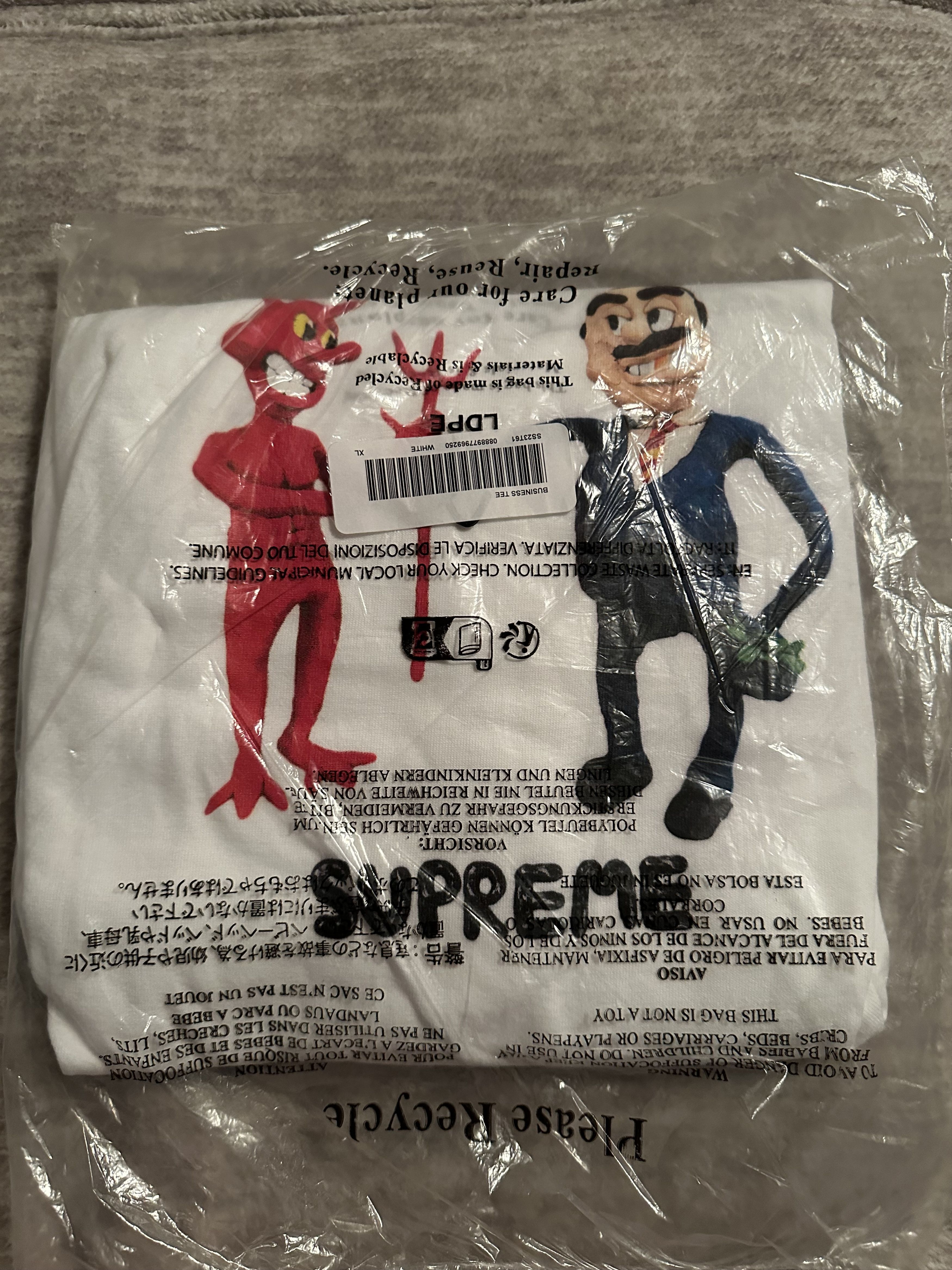 Supreme Business Tee Size US XL / EU 56 / 4 - 2 Thumbnail