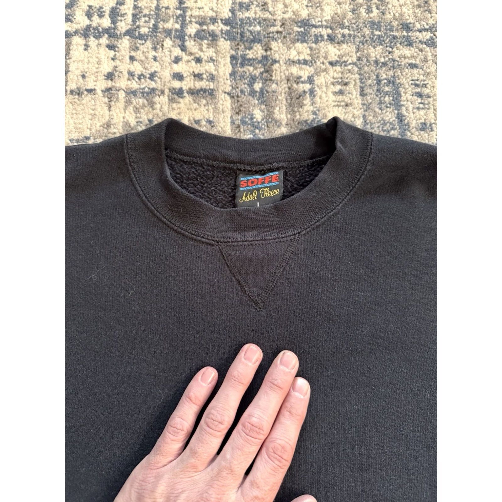 Soffe VINTAGE Soffe Sweatshirt Adult Fleece Black Crewneck Single V Sz L USA Made 80s Mens Size US L / EU 52-54 / 3 - 2 Thumbnail