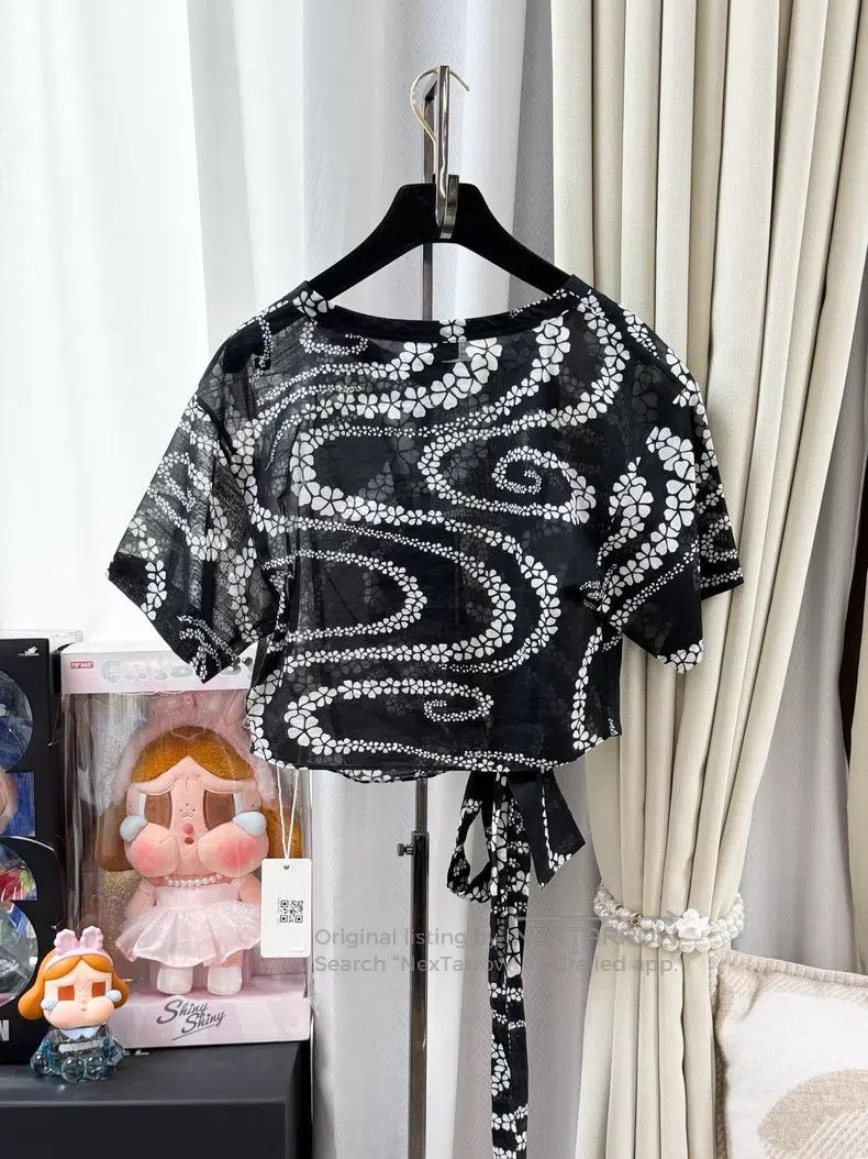 Chanel Chanel Wavy double C short sleeves Size XXS / US 00 / IT 34 - 3 Thumbnail