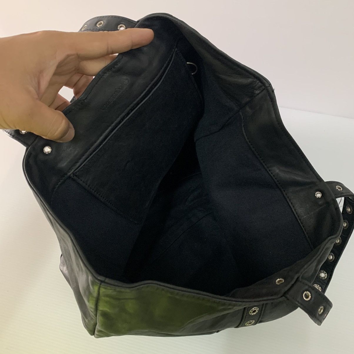 Vanessa Bruno 🔥‼️HOT ITEM‼️🔥Authentic Vanessa Bruno Leather Shoulder Bag Size ONE SIZE - 8 Thumbnail